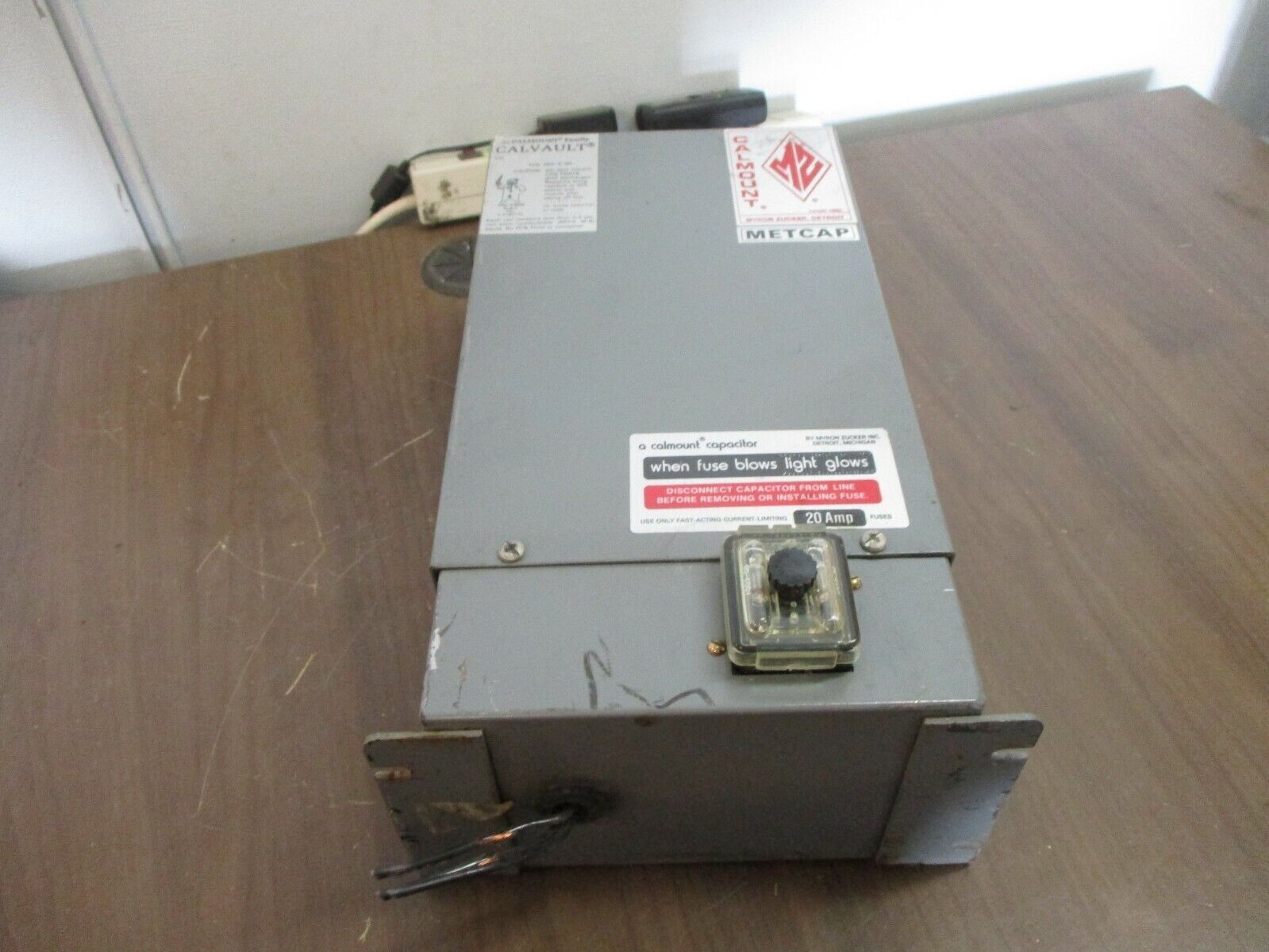 Calmount Calvault Capacitor 543 VLM 5kVAR 480V 3Ph 60Hz Used