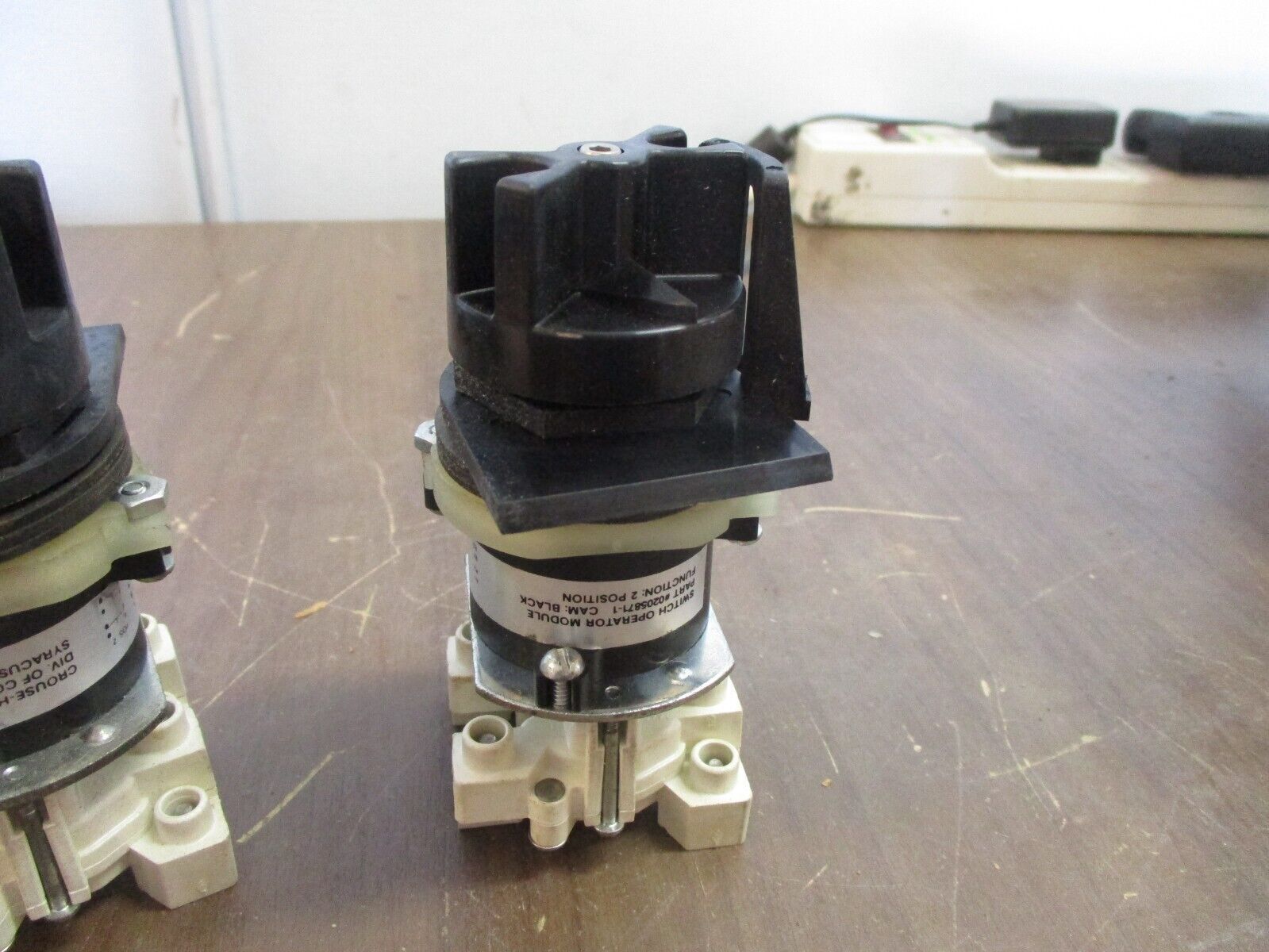 Crouse-Hinds Explosion Proof Selector Switch N2SW12221 2-Position 600V