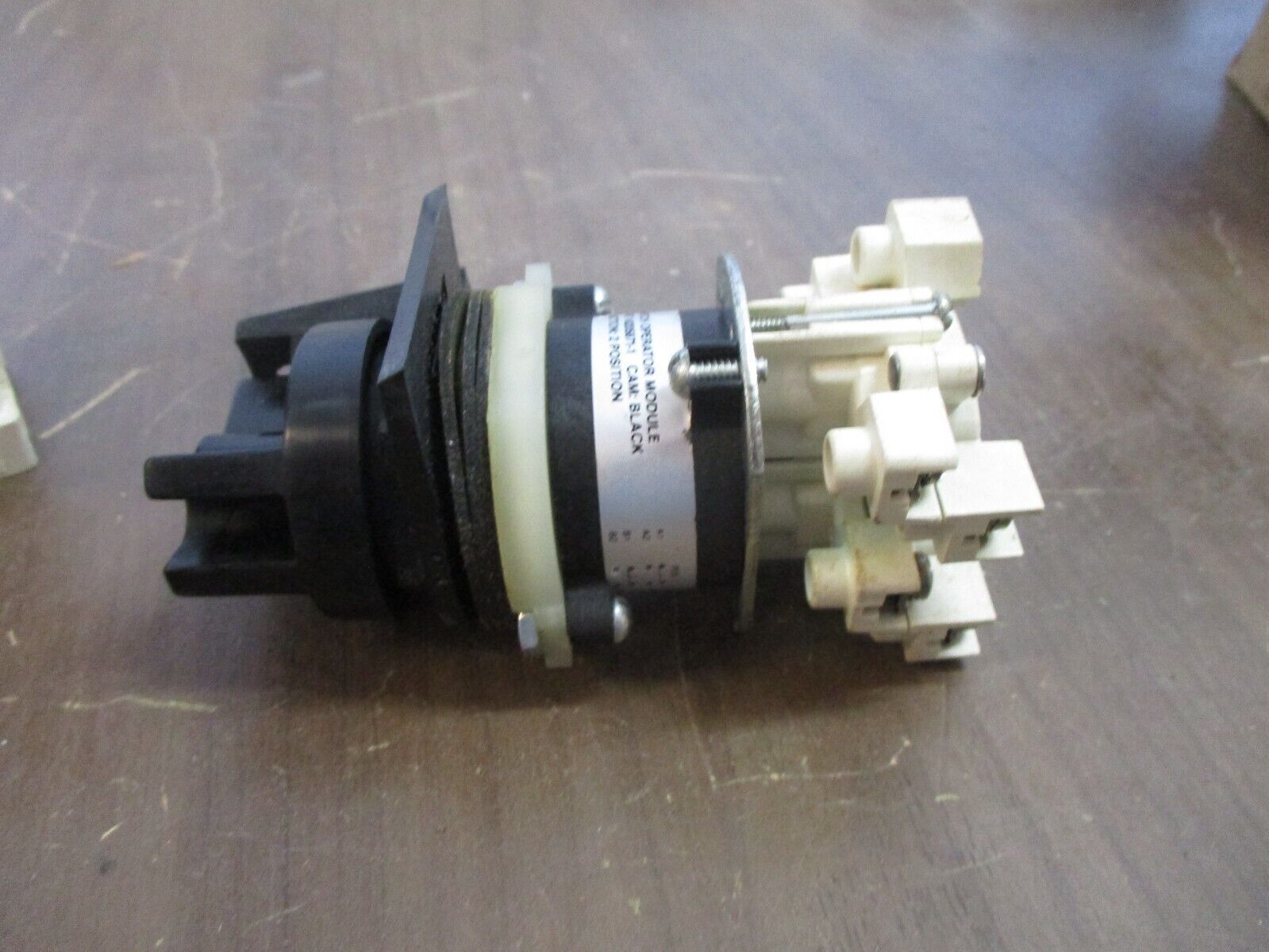 Crouse-Hinds Explosion Proof Selector Switch N2SW12221 2-Position 600V