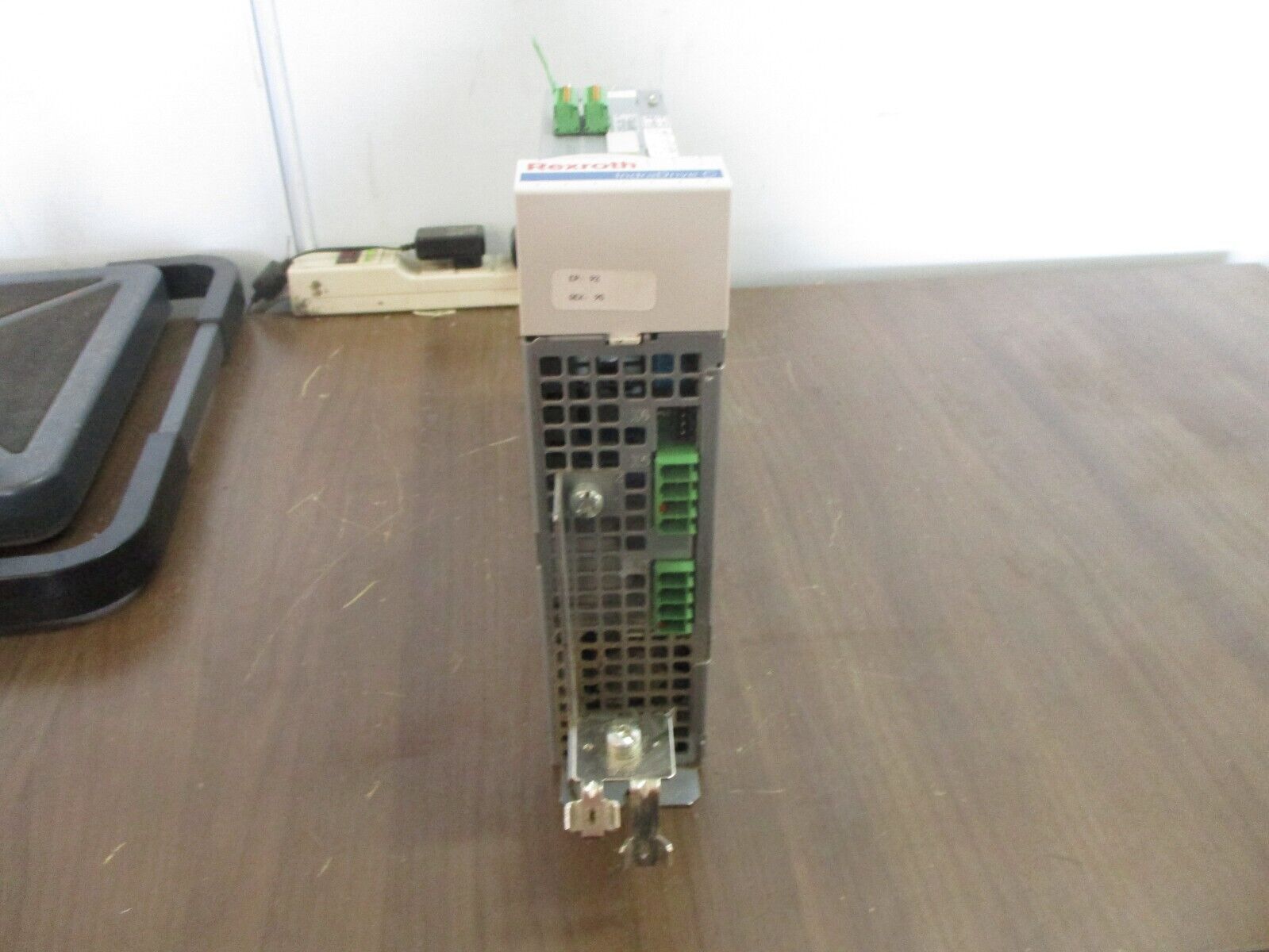 Rexroth IndraDrive Servo Drive HCS02.1E-W0012 Input: 3x200...500VAC 6A 50...60Hz