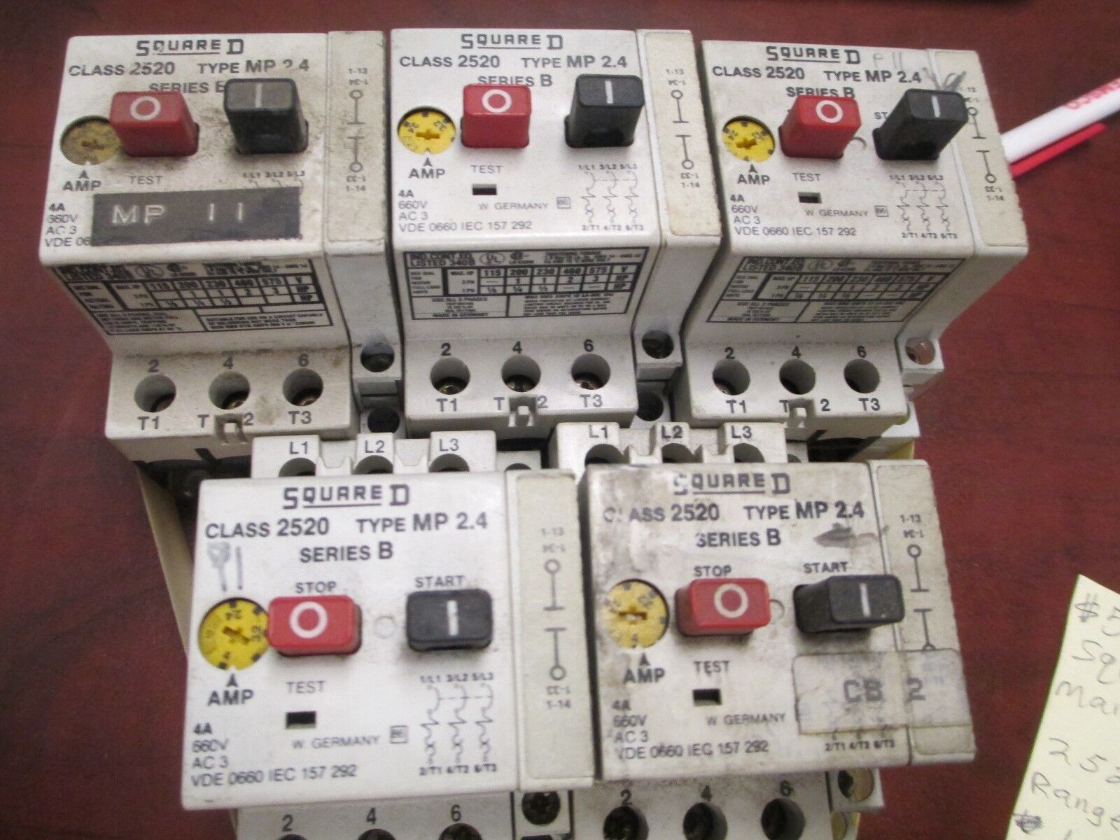 Square D Manual Motor Starter 2520 MP2-4 Range 2.4-4 A *Lot of 5* Used