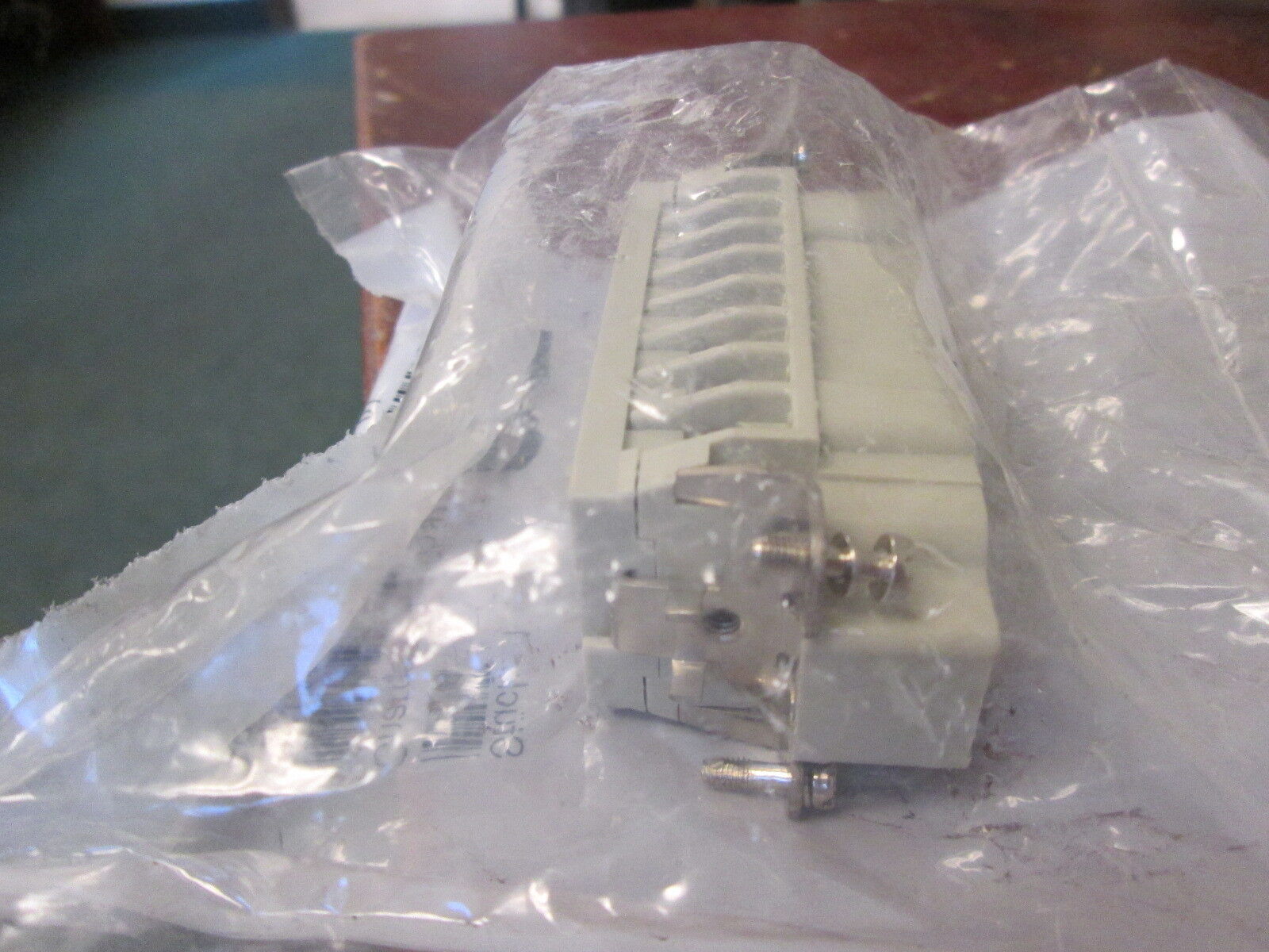 Harting Male Insert HAN 16 E STI-S New Surplus