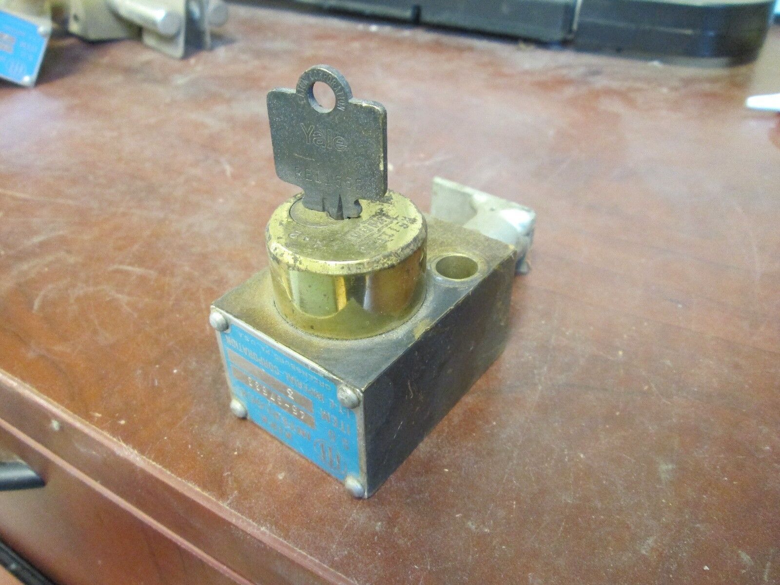 Kirk Interlock 45-97533 Stab Length: 1-1/2" to 2-1/4" Used