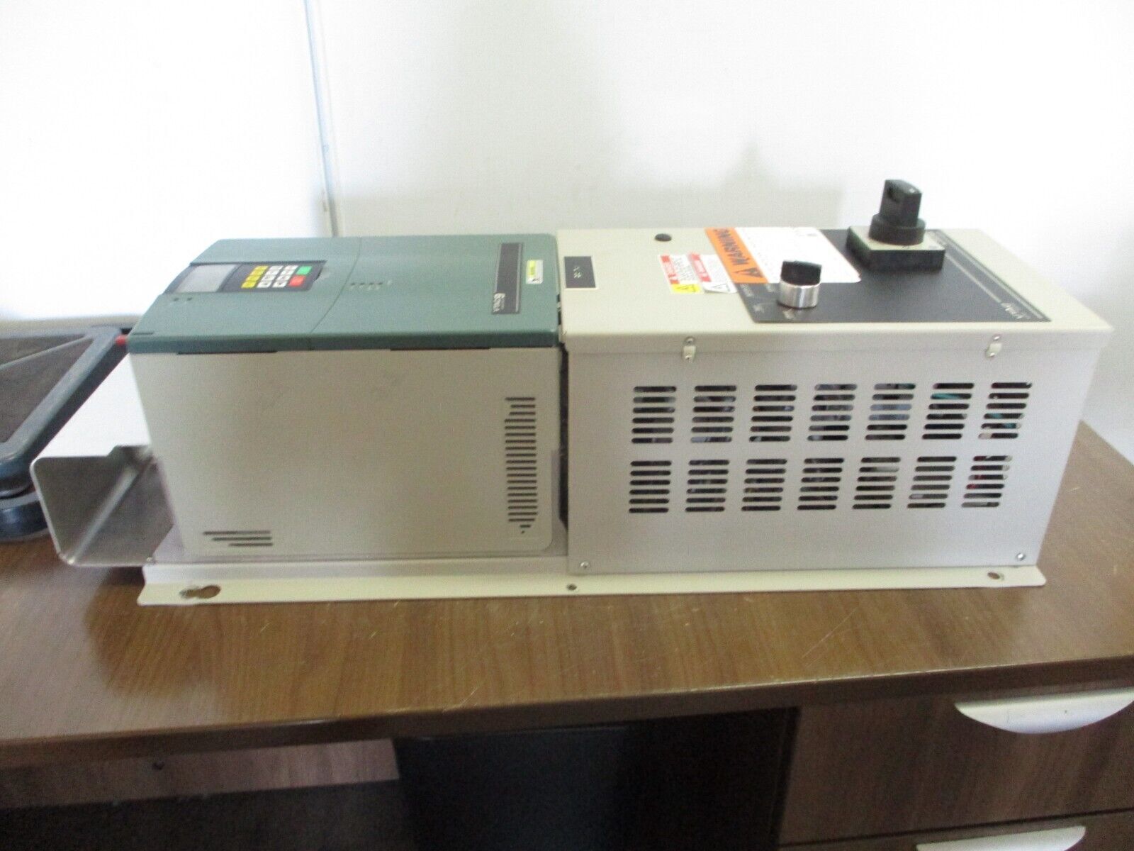 Rockwell Automation VTAC 9 AC Drive w/ Bypass 9VT-2541H0-D00 25HP 3Ph w/ Keypad