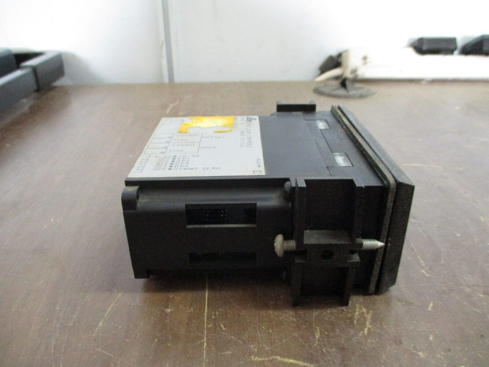 Red Lion Controls Apollo Loop Powered Process Indicator APLLP500 Used