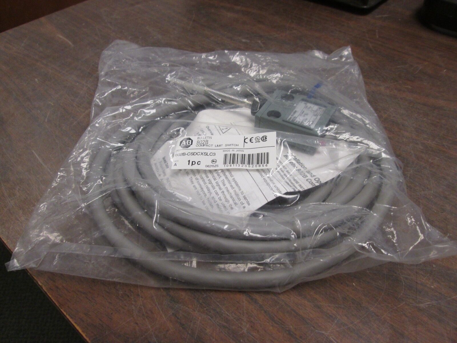 Allen-Bradley Compact Limit Switch 802B-CSDCXSLC3 30VDC 2A New Surplus