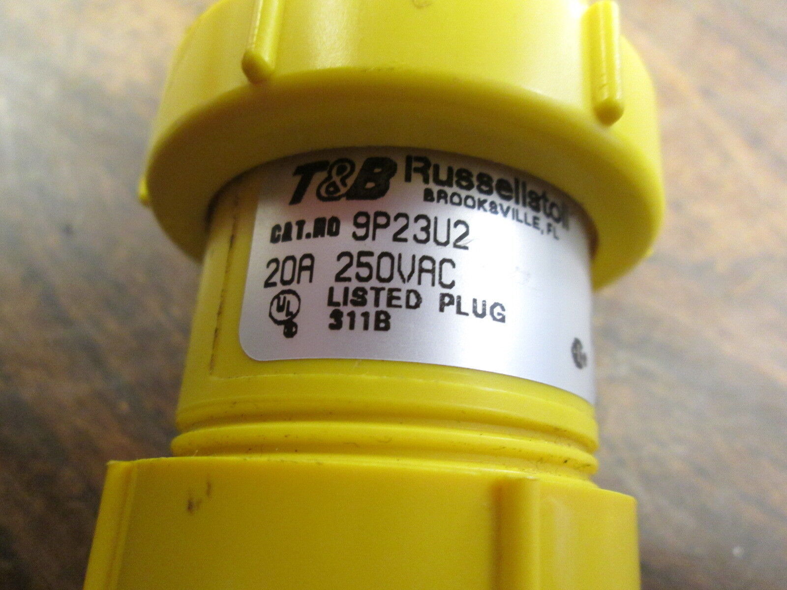 Thomas & Betts Plug 9P23U2 20A 250V Wire End Used