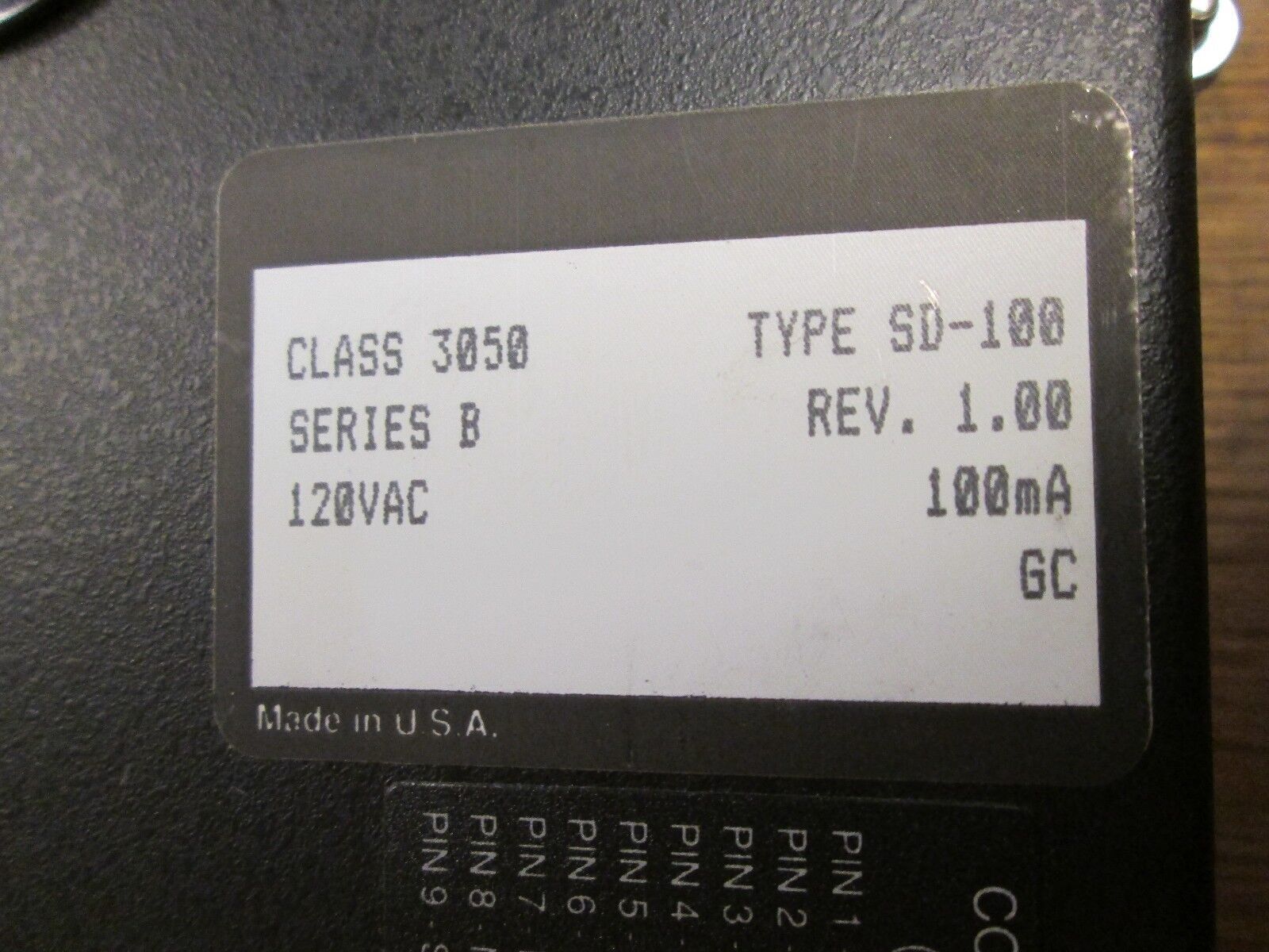 Square D PowerLogic System Display 3050 SD-100 120VAC 100mA Series B Rev. 1.00