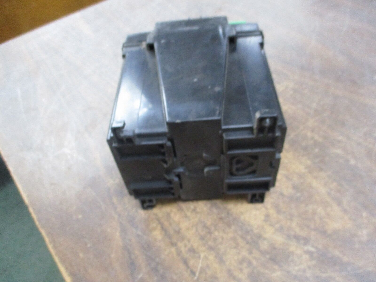 Square D PowerLogic Power Meter 3020 PM-650 *Missing Cover* Used