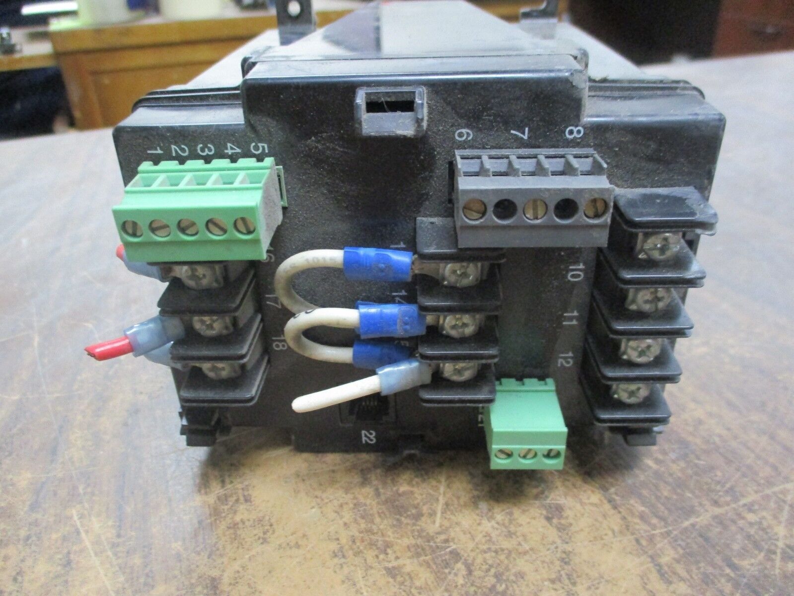 Square D PowerLogic Power Meter 3020 PM-650 *Missing Cover* Used