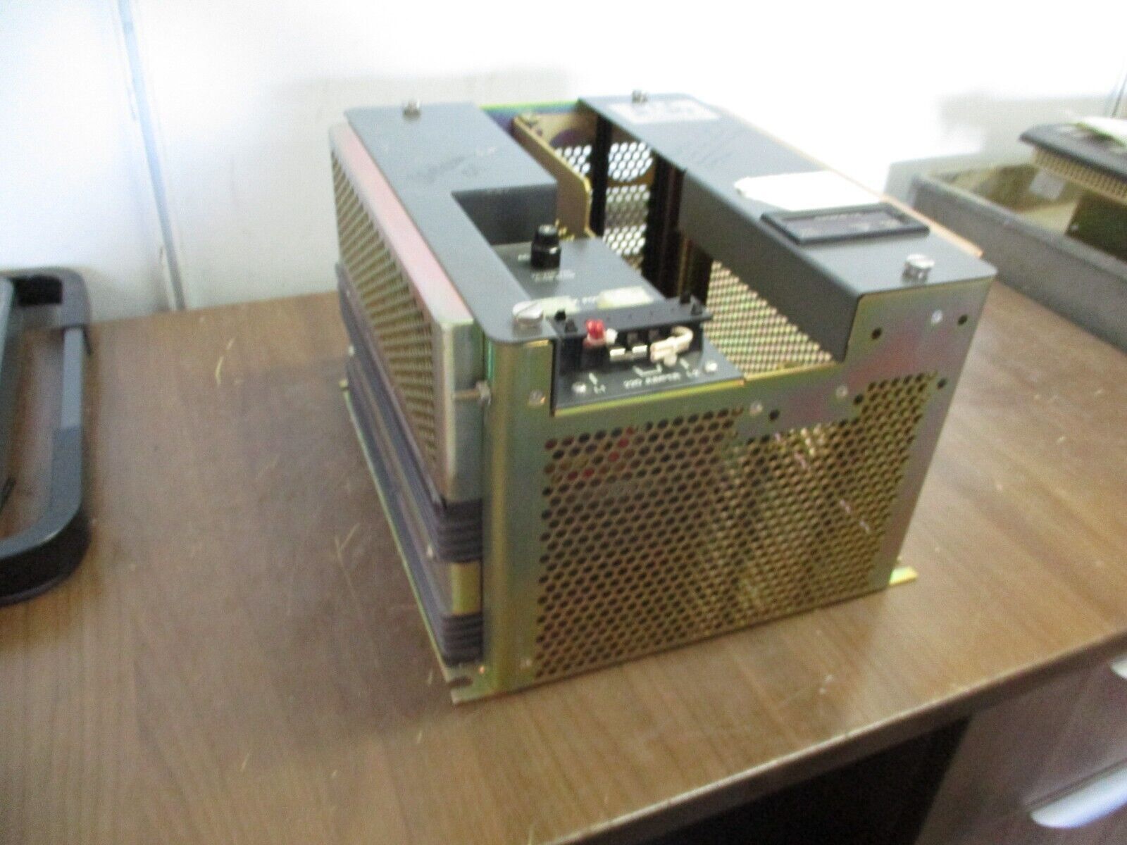 Allen-Bradley 1772 PLC-2/30 Programmable Controller 1772-LP3 Ser. A 120/240V