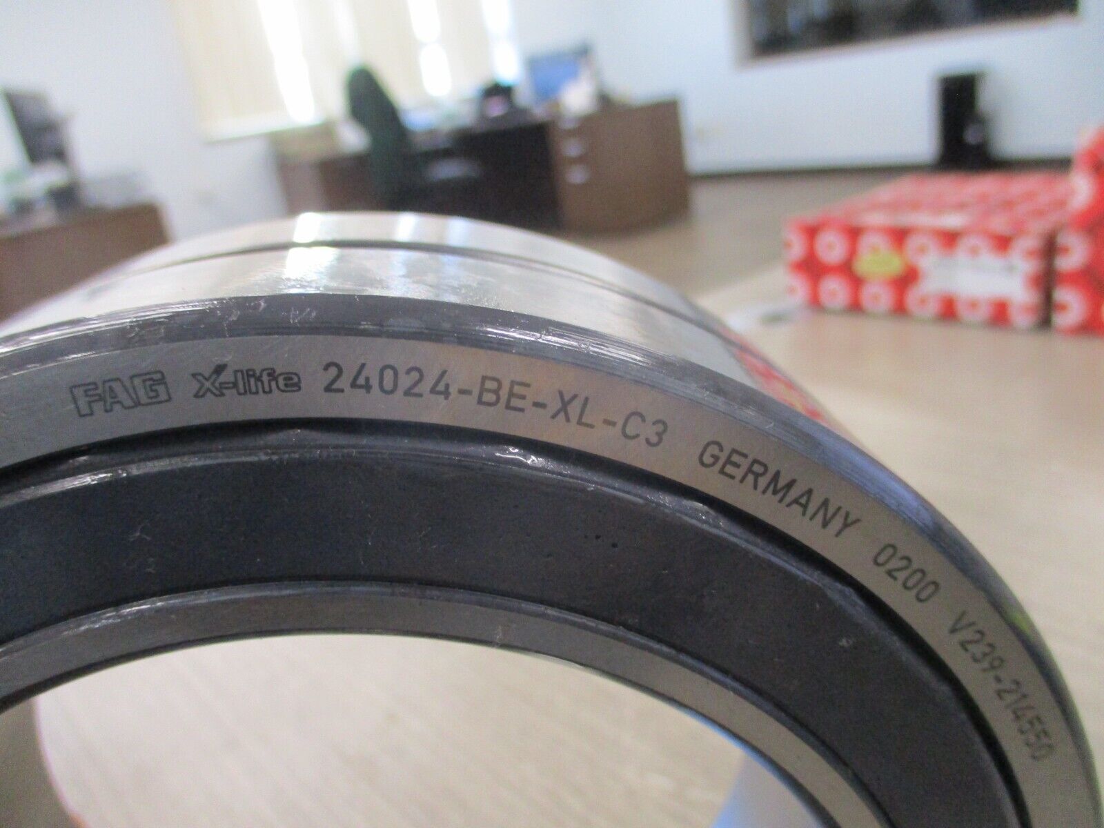 FAG Roller Bearing 24024-BE-XL-C3 New Surplus