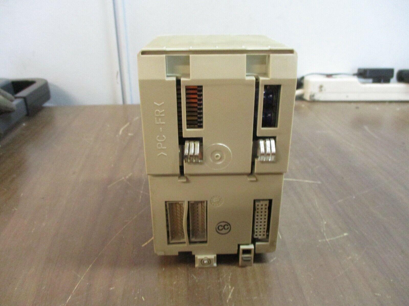 AEG Modicon CPU Module PC-A984-145 8K 24VDC 1A Used