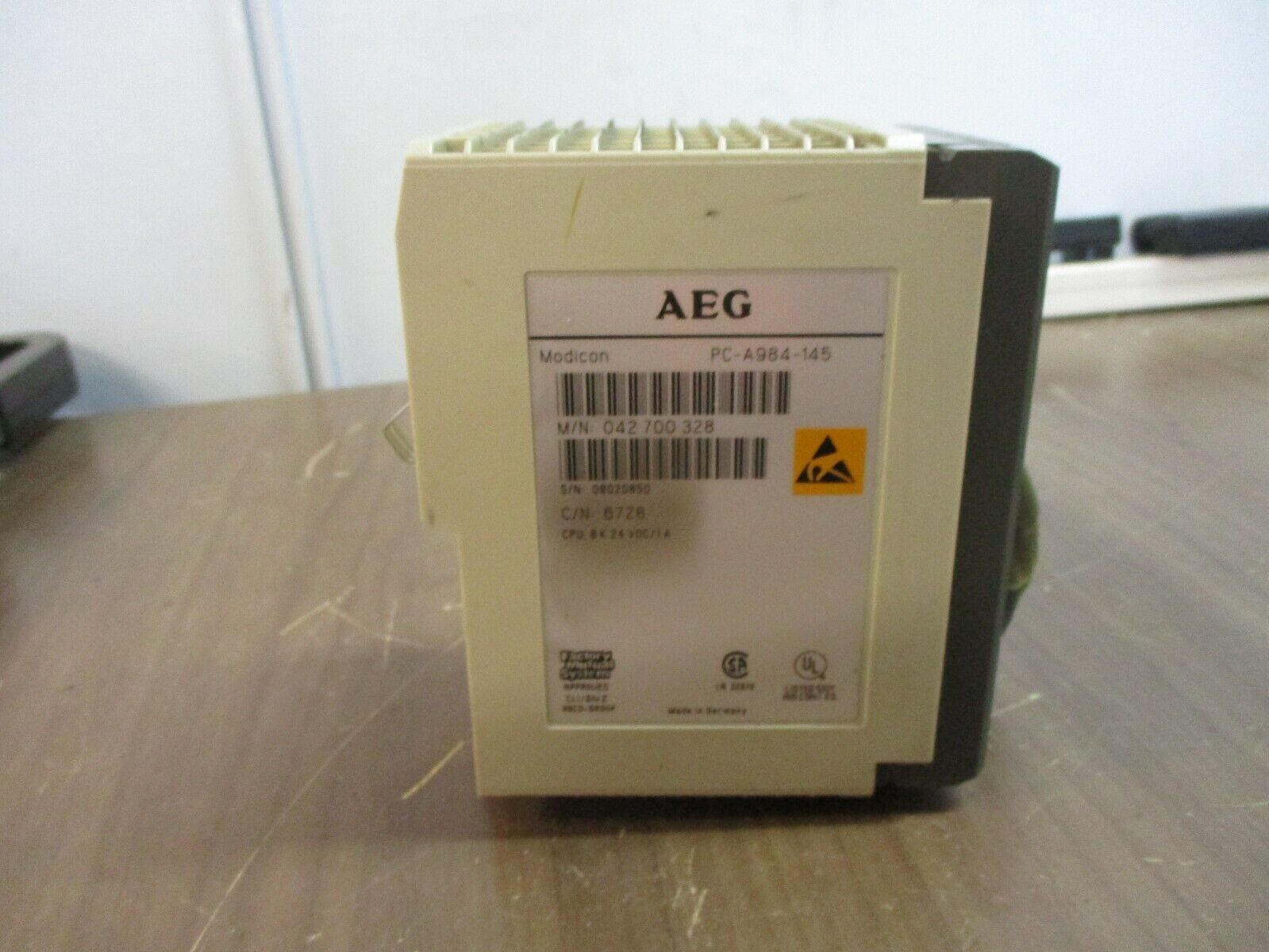 AEG Modicon CPU Module PC-A984-145 8K 24VDC 1A Used