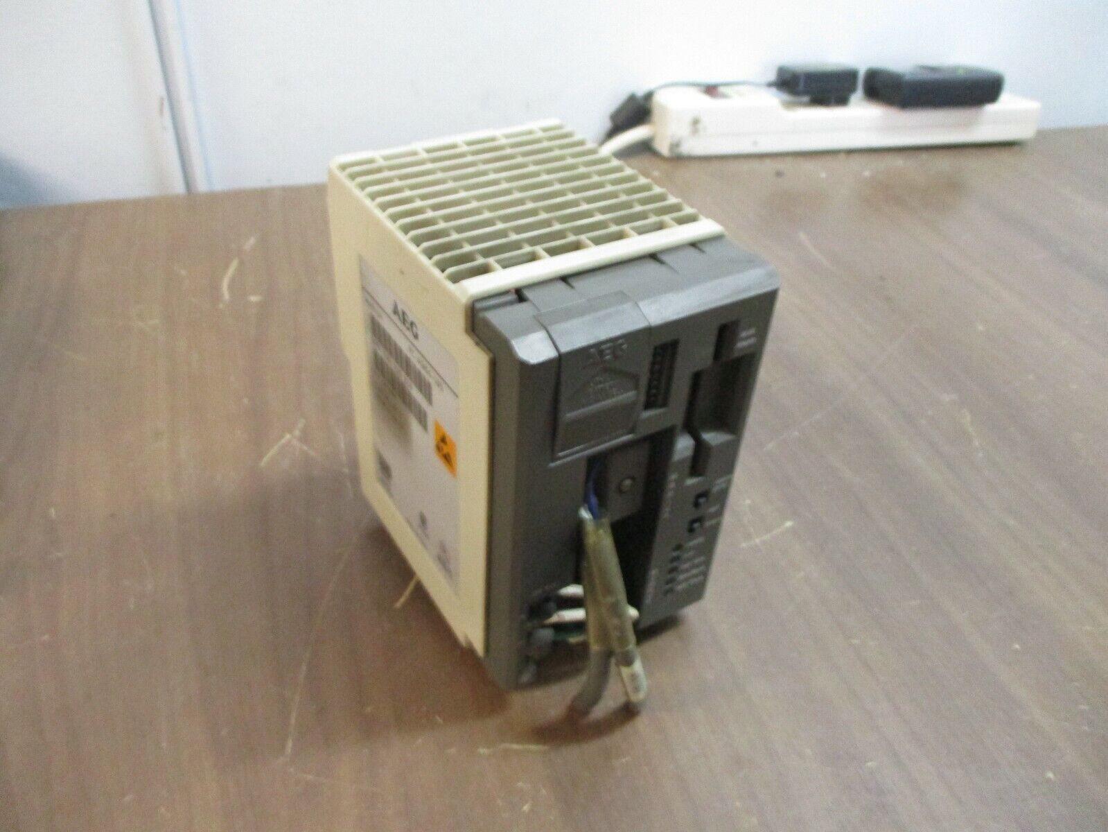 AEG Modicon CPU Module PC-A984-145 8K 24VDC 1A Used