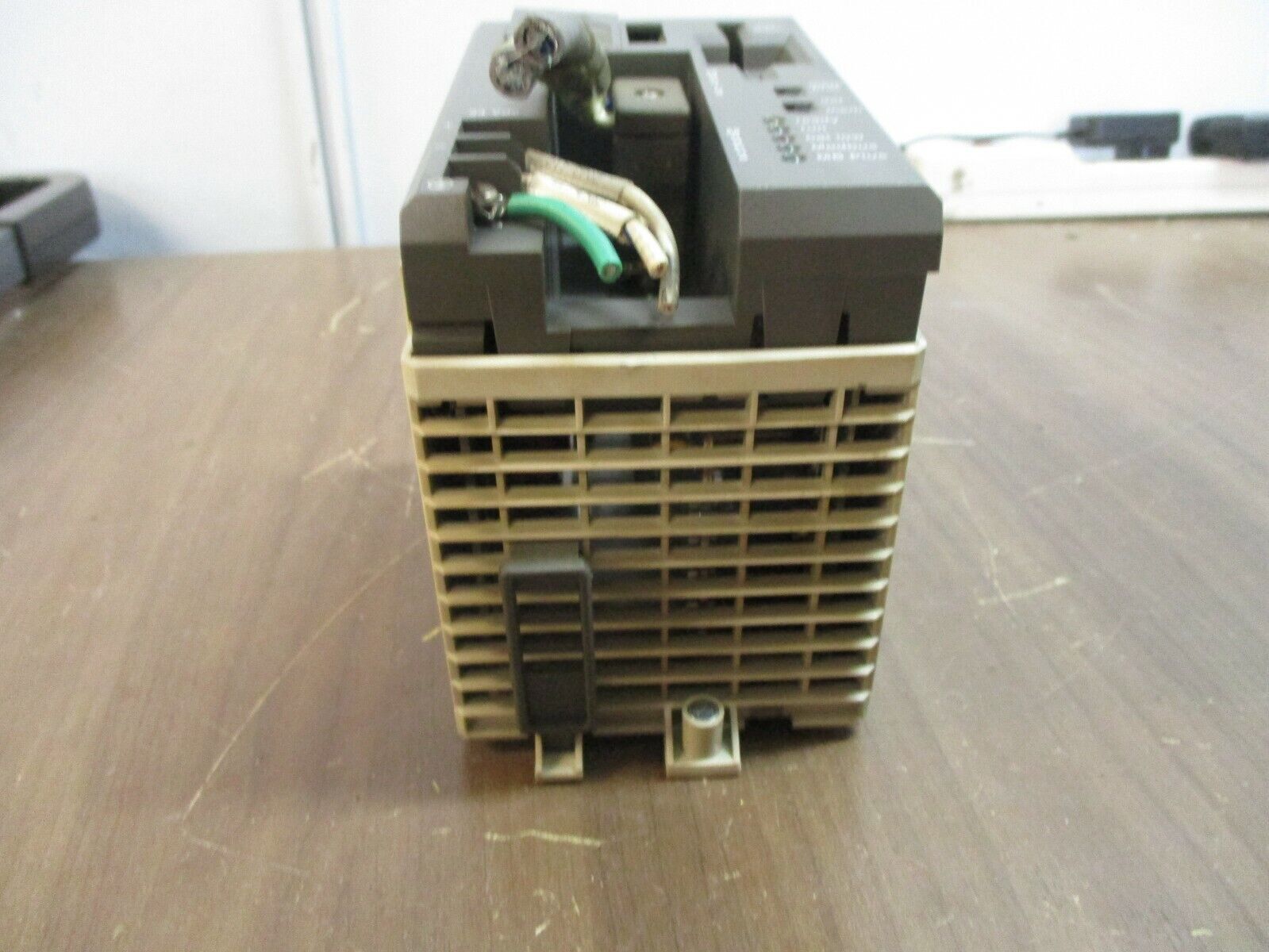 AEG Modicon CPU Module PC-A984-145 8K 24VDC 1A *Broken Battery Cover* Used