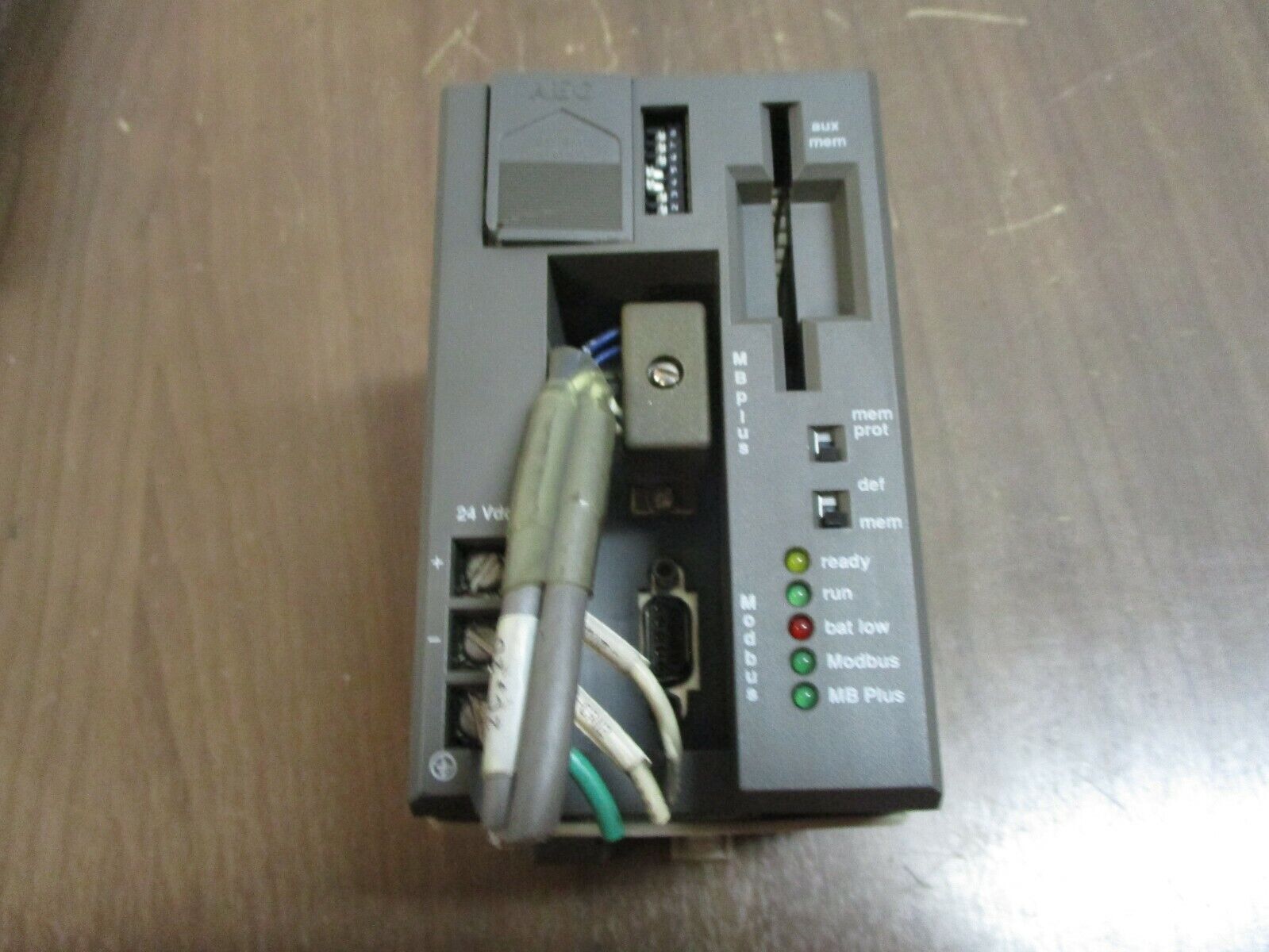 AEG Modicon CPU Module PC-A984-145 8K 24VDC 1A *Broken Battery Cover* Used