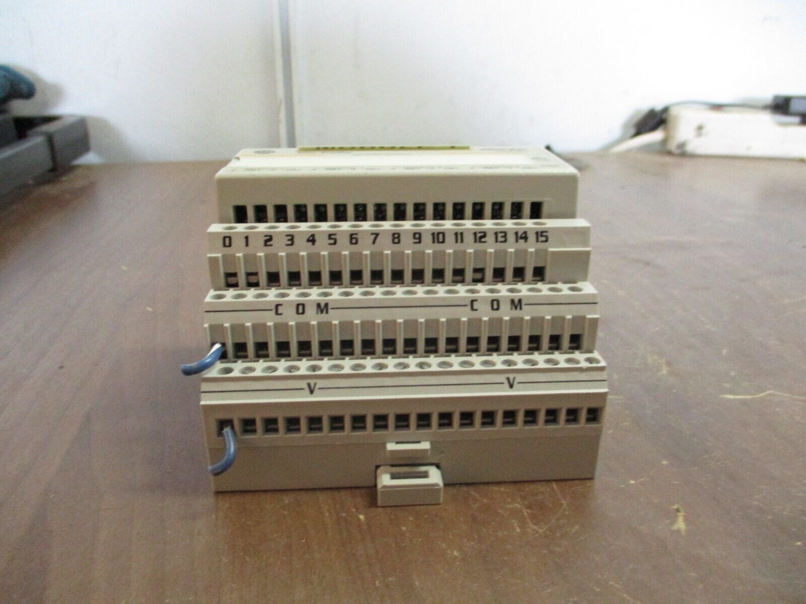 Allen-Bradley Analog Output Module 1794-OE4 Ser. B Used