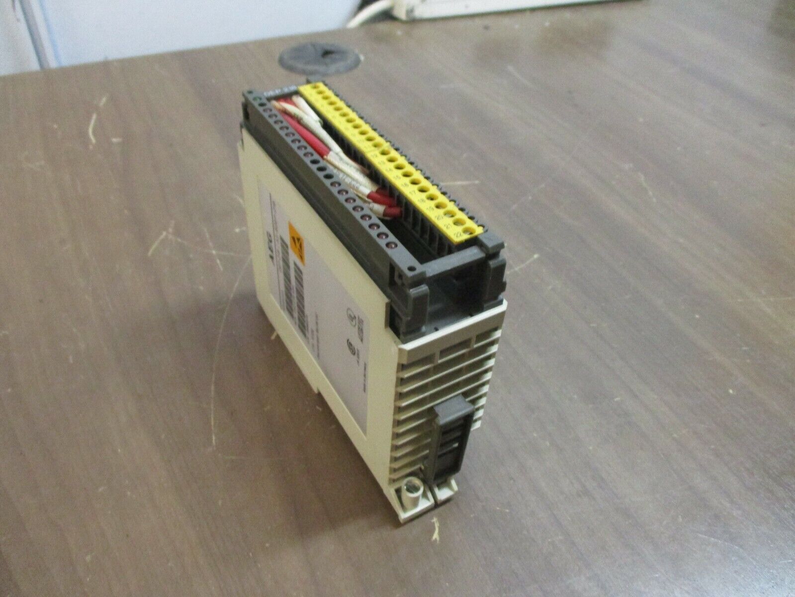 AEG Modicon Discrete Input Module DEP218/AS-BDEP-218 16X 115VAC Used