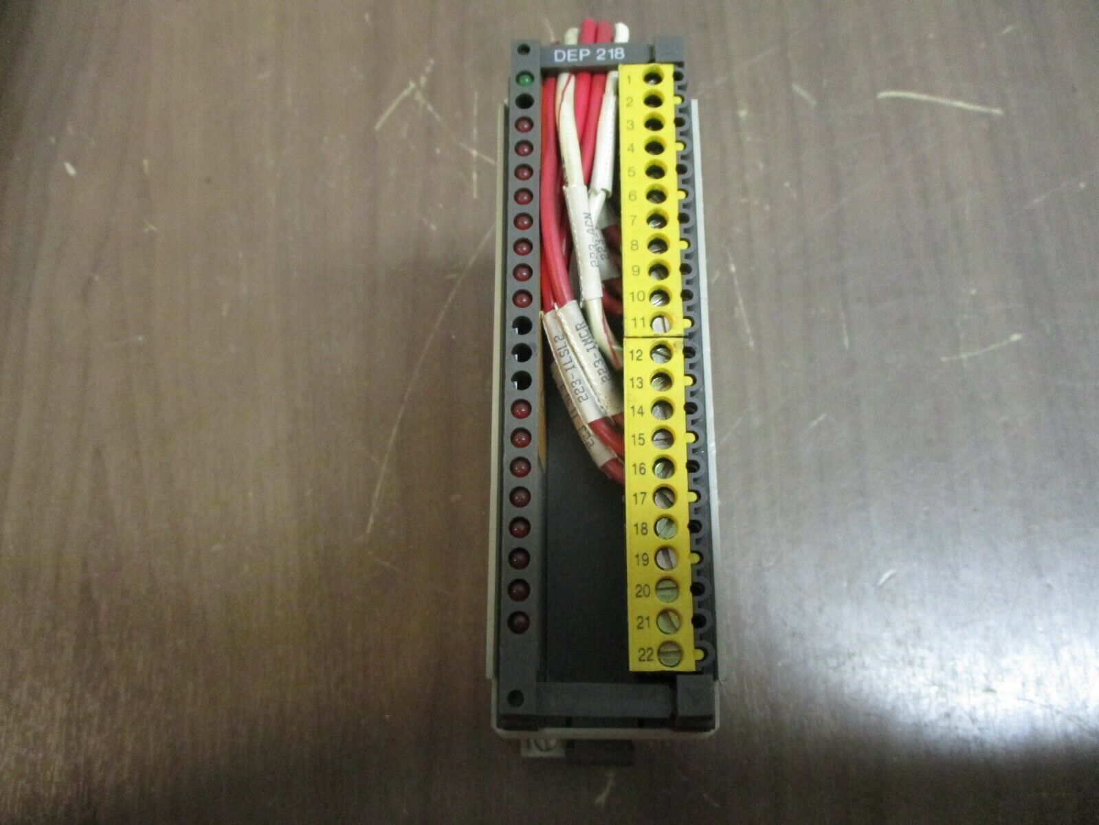 AEG Modicon Discrete Input Module DEP218/AS-BDEP-218 16X 115VAC Used