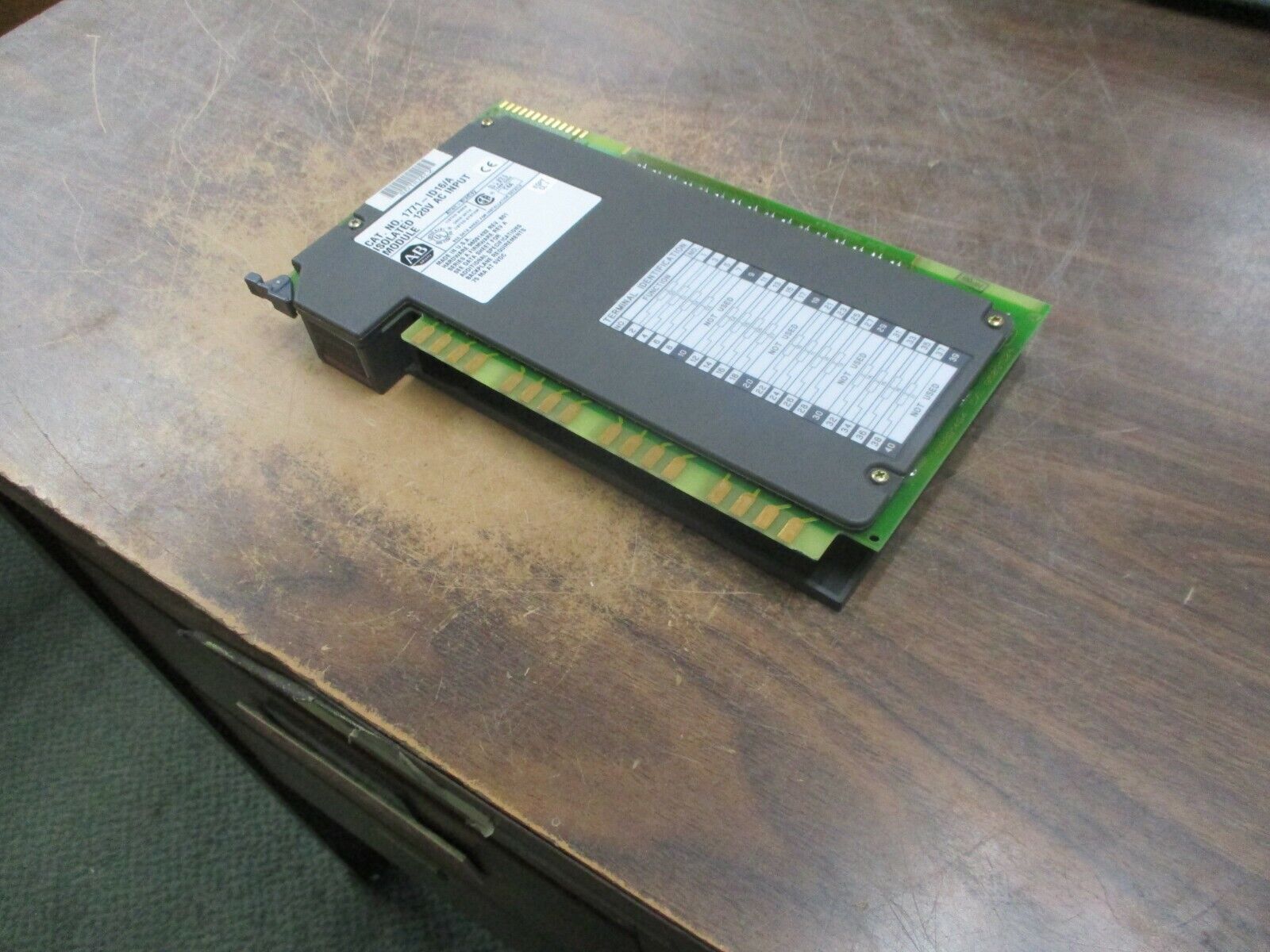 Allen-Bradley Isolated AC Input Module 1771-ID16/A Ser. A 120V Used