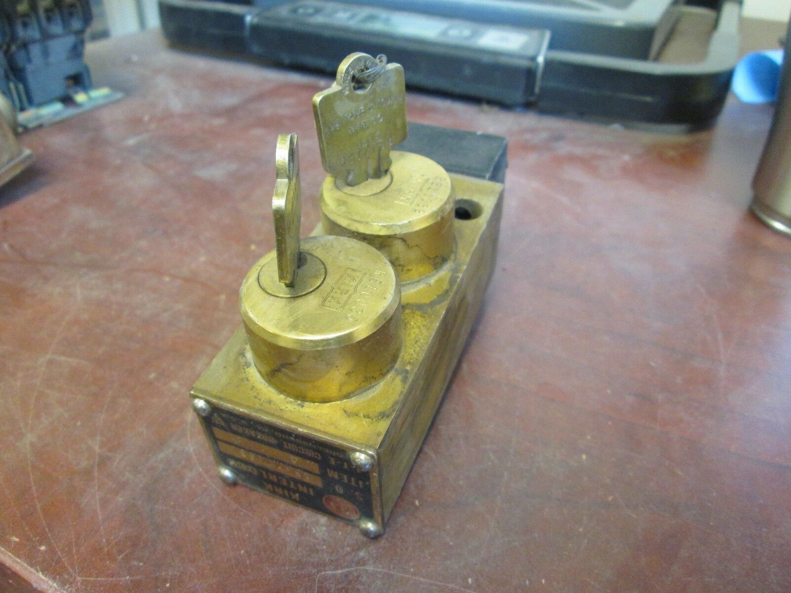 Kirk Interlock 45-70855 Stab Length: 1/4" to 3/4" Used