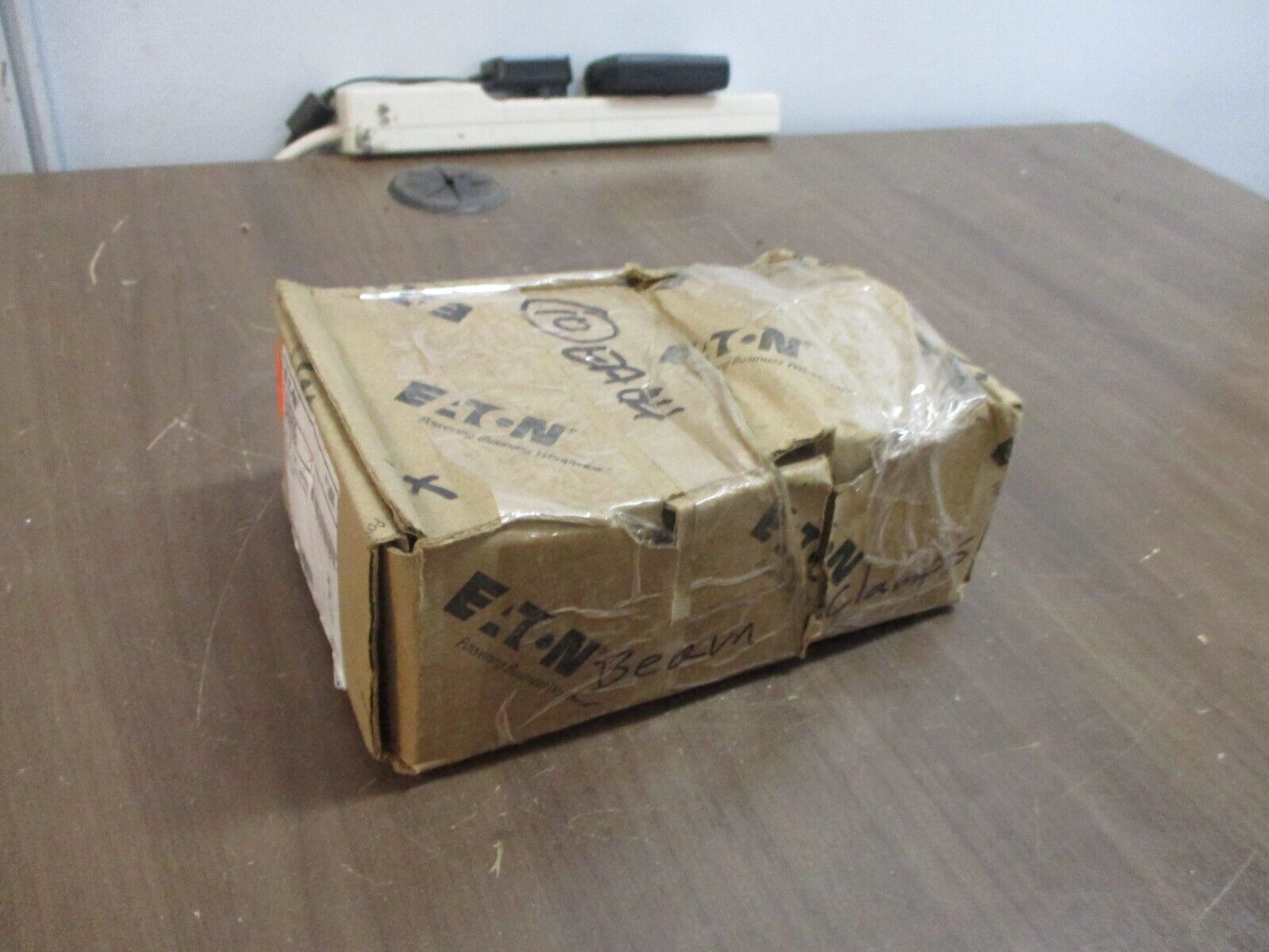 Eaton B-Line Beam Clamp B435HDG Galvanized 900LB *Box of 10* New Surplus