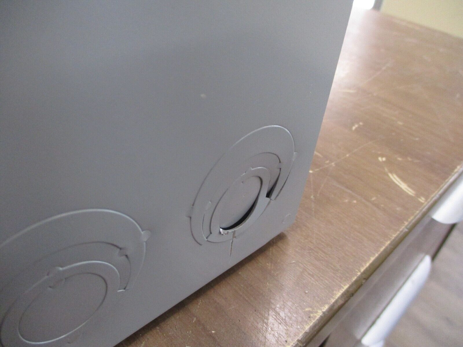 Cutler-Hammer Non-Fusible Safety Switch DH361UGK 30A 600V 3P Type 1 New Surplus