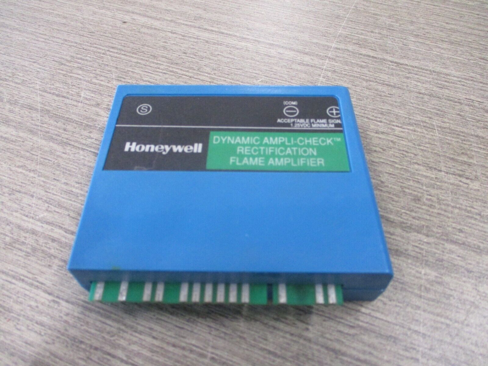 Honeywell Dynamic Ampli-Check Rectification Flame Amplifier R7847B1031 Used