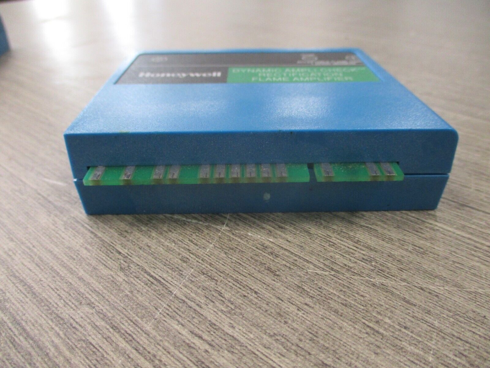 Honeywell Dynamic Ampli-Check Rectification Flame Amplifier R7847B1031 Used