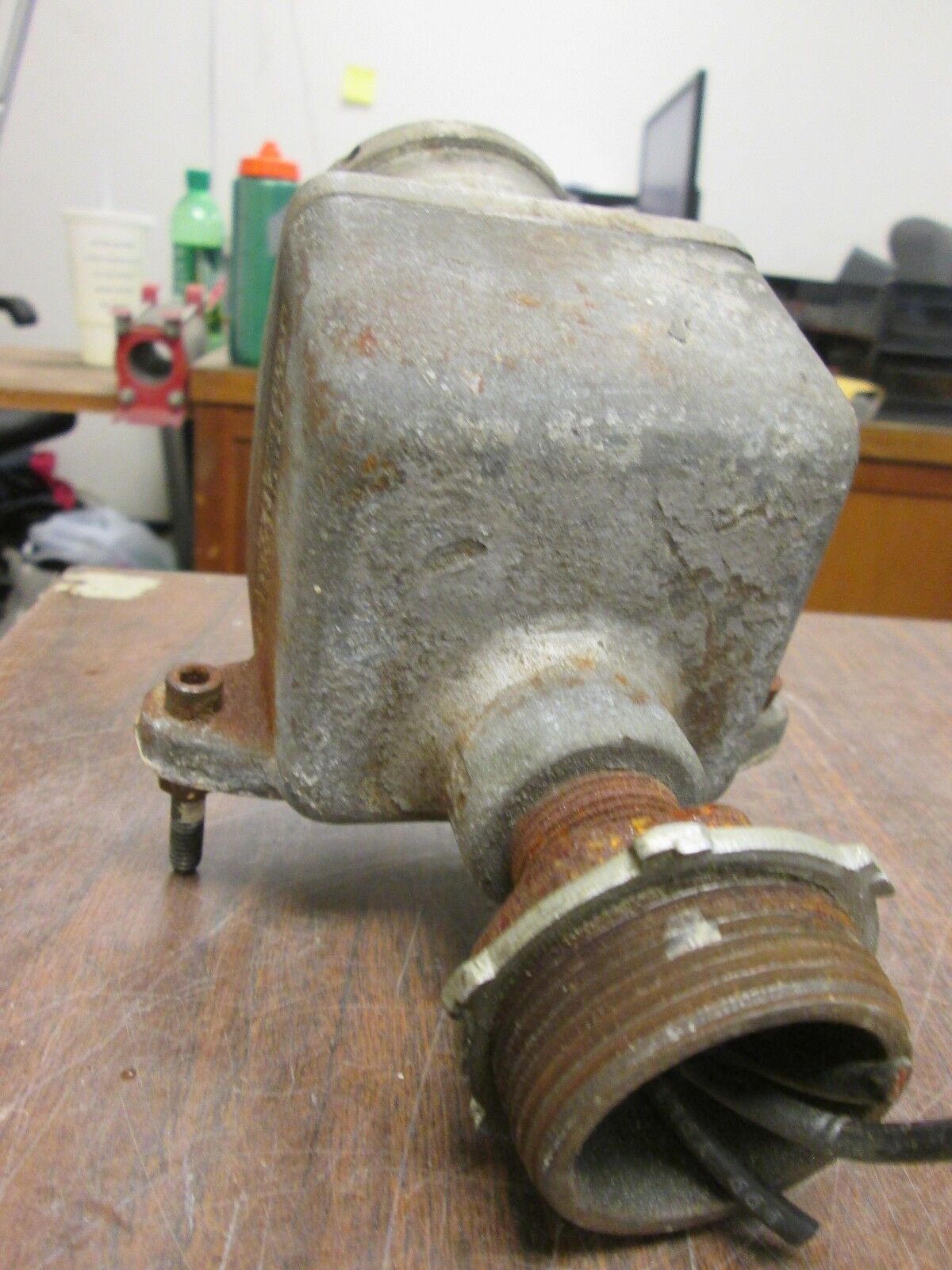 Crouse-Hinds Receptacle w/ Base 30A 600V 4P Non-screw head No cap Used