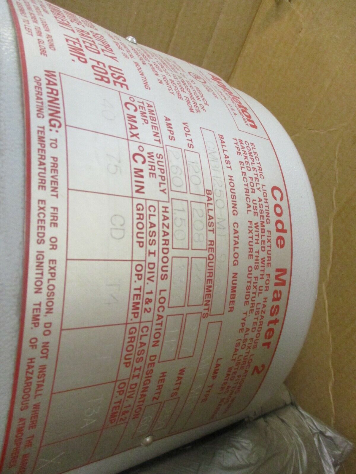 Appleton Code Master 2 Explosion Proof Lighting Fixture CMBH250-MT 120-277V