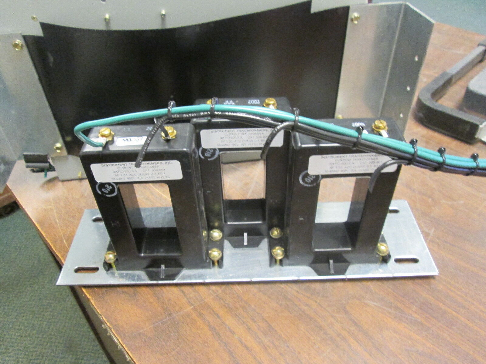 GE Spectra Series Power Meter w/ Disconnect APM4803E520 480V 50/60Hz 3Ph 3W Used