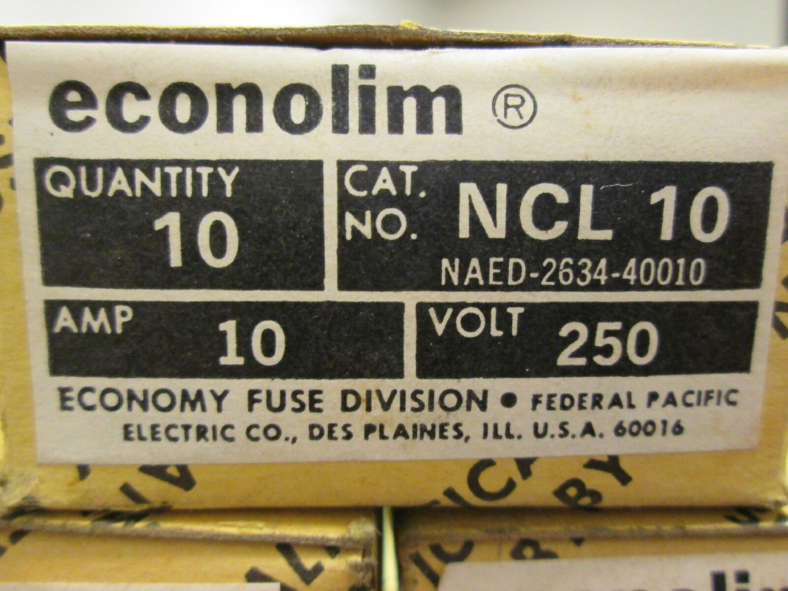 LOT 70 BUSSMAN / ECONOLIM FUSES NCL10 10 AMP 250 VOLT