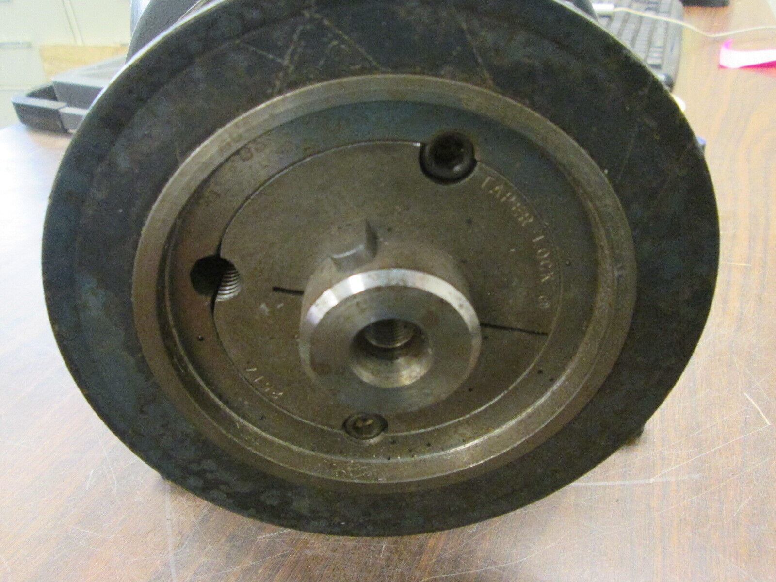 Hub City Poweratio 2000 Gear H12073E 1.5HP 1750RPM In 16.6RPM Out FR: 143TC Used