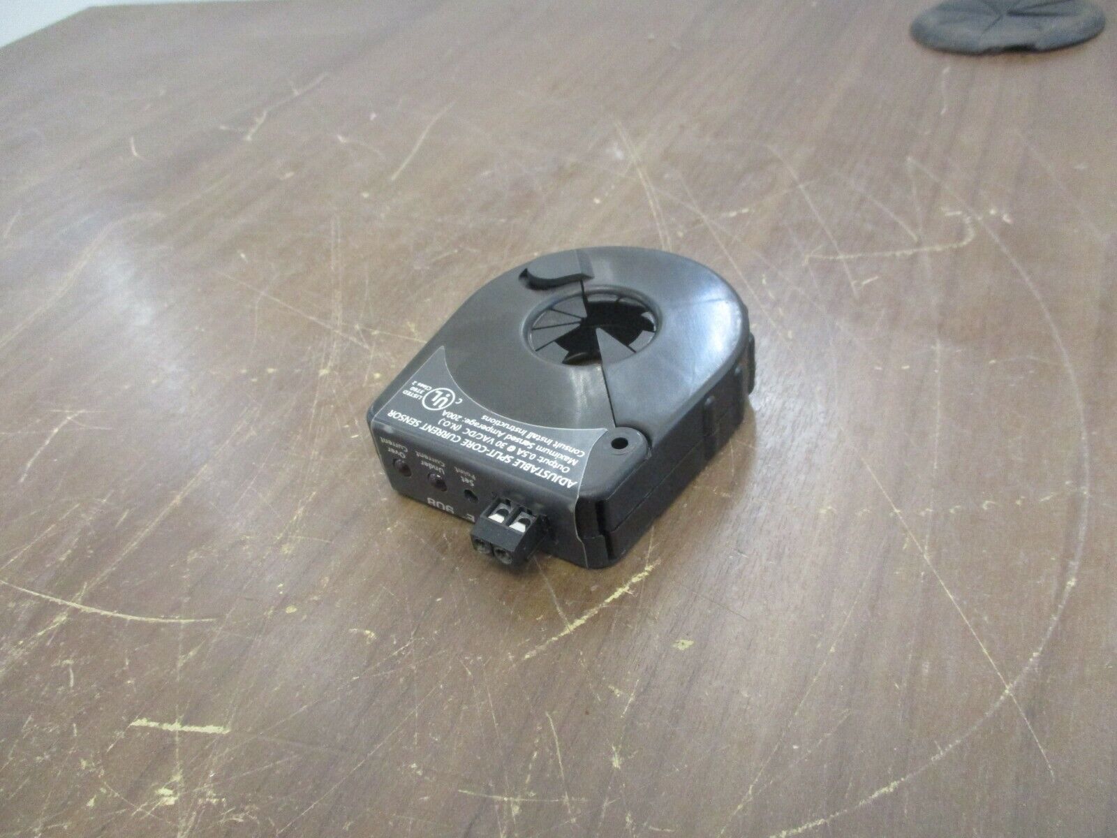 Veris Industries Hawkeye Adjustable Split-Core Current Sensor 908 Sensed: 200A