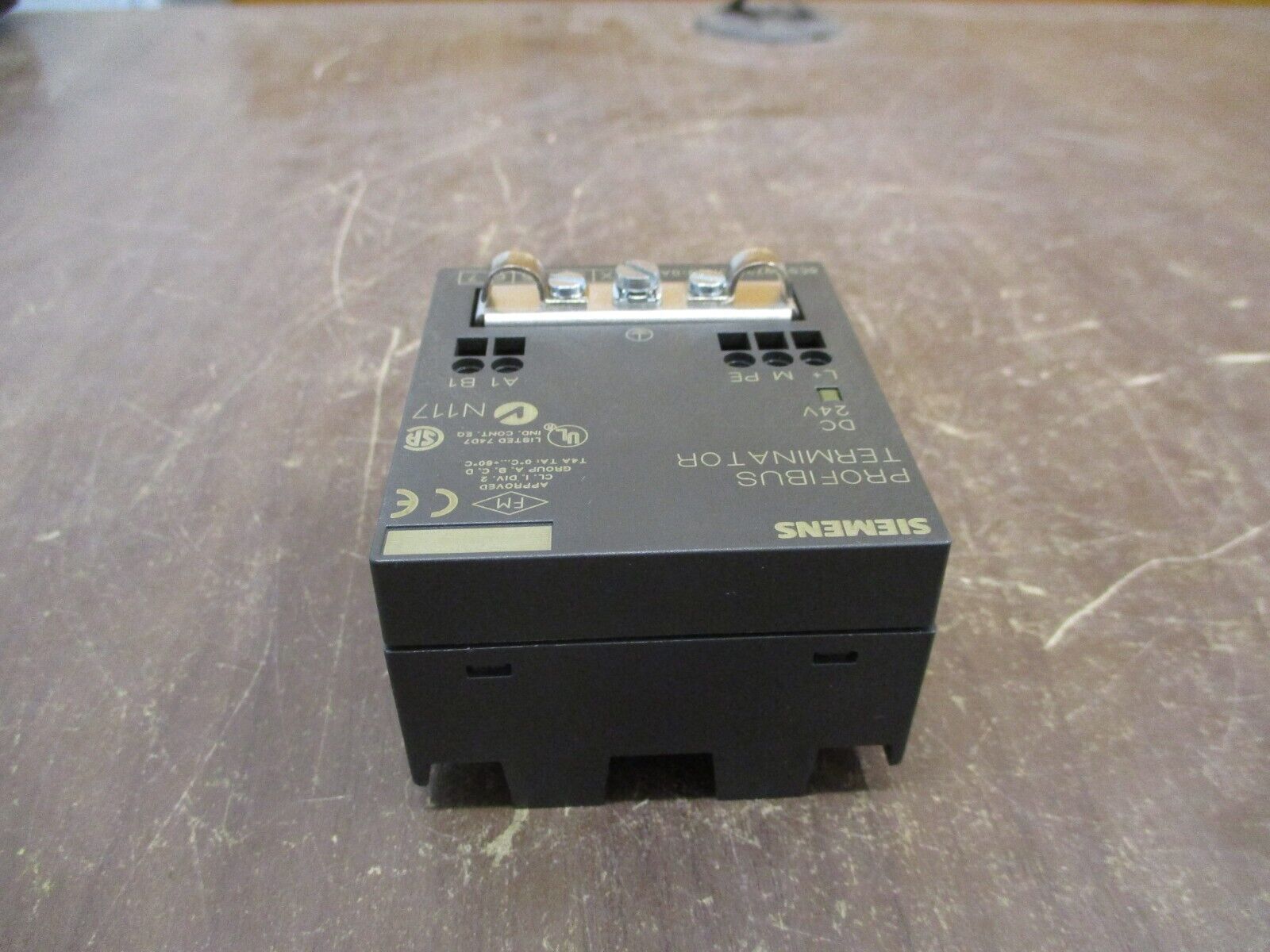 Siemens Simatic Profibus Terminator 6ES7 972-0DA00-0AA0 E-Stand: 02 New Surplus