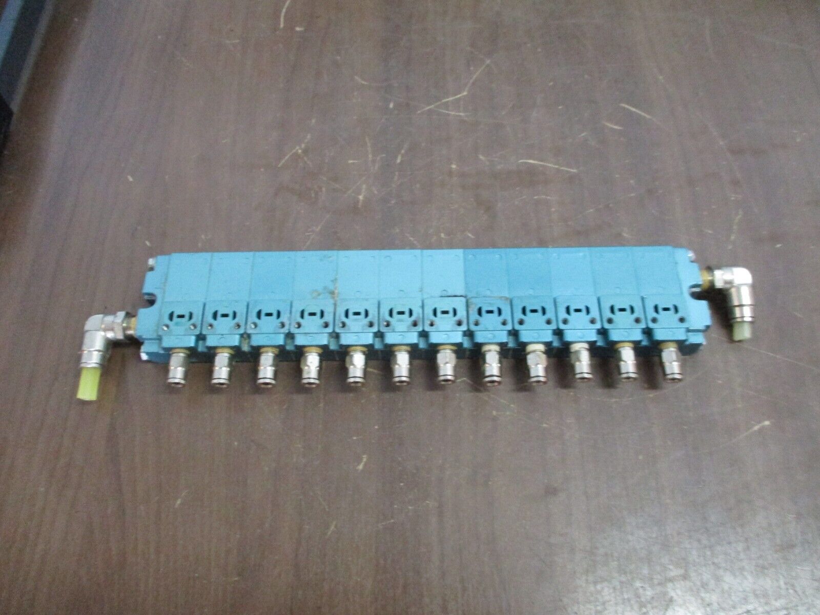 MAC Valve Manifold 12-Slot Used