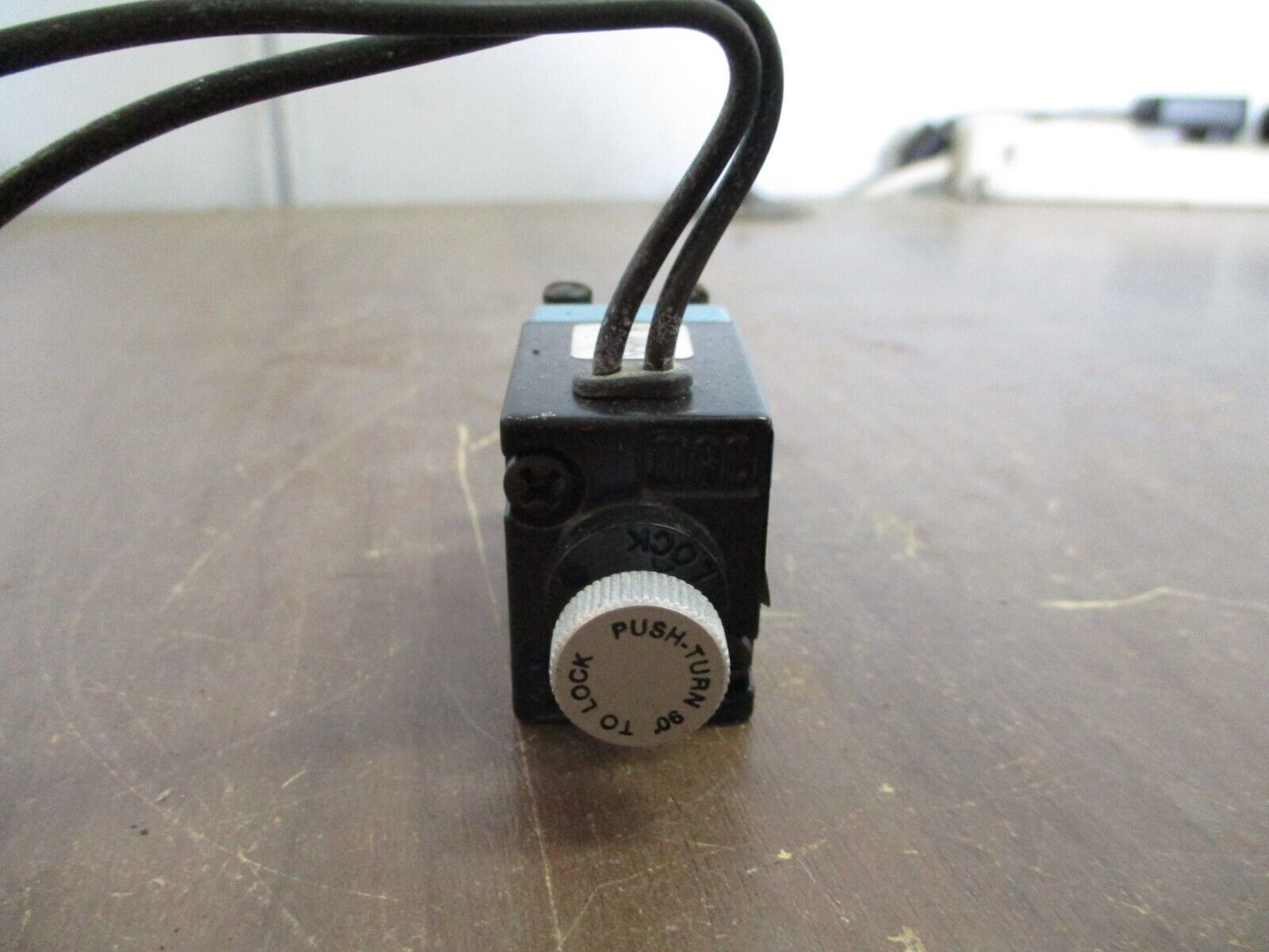 MAC Solenoid Valve 132B-114BABA 110/120V 50/60Hz 6.8W 150PSI Used