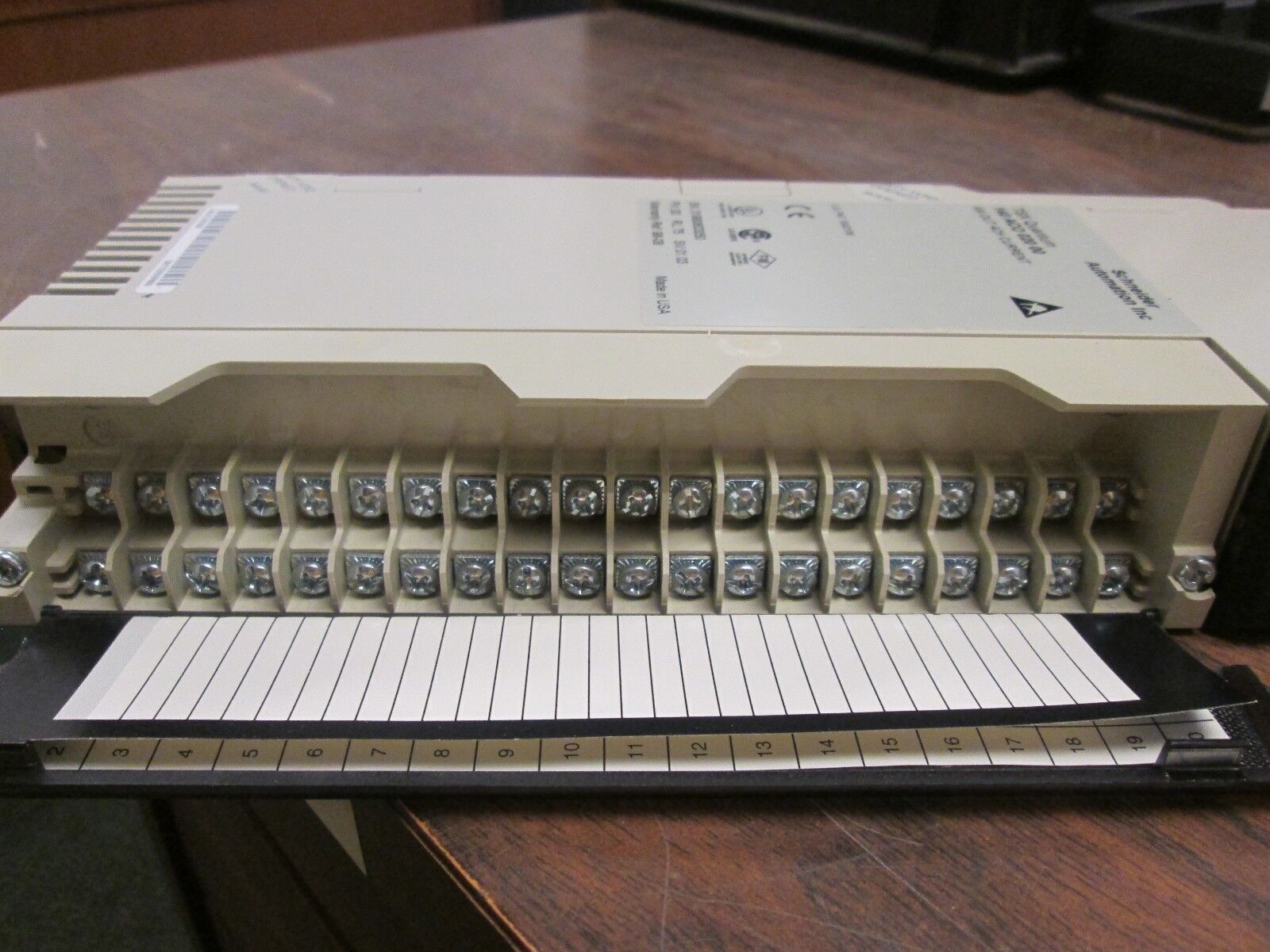 Schneider Automation TSX Quantum Analog Output Module 140 ACO 020 00 4-Ch Used