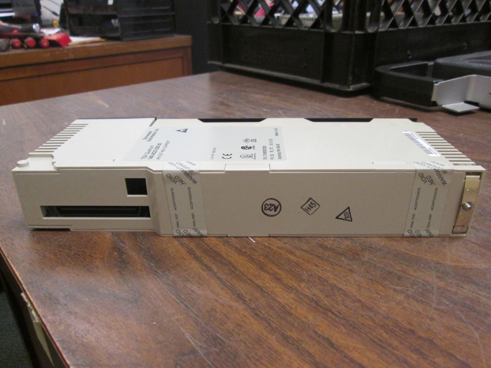 Schneider Automation TSX Quantum Analog Output Module 140 ACO 020 00 4-Ch Used