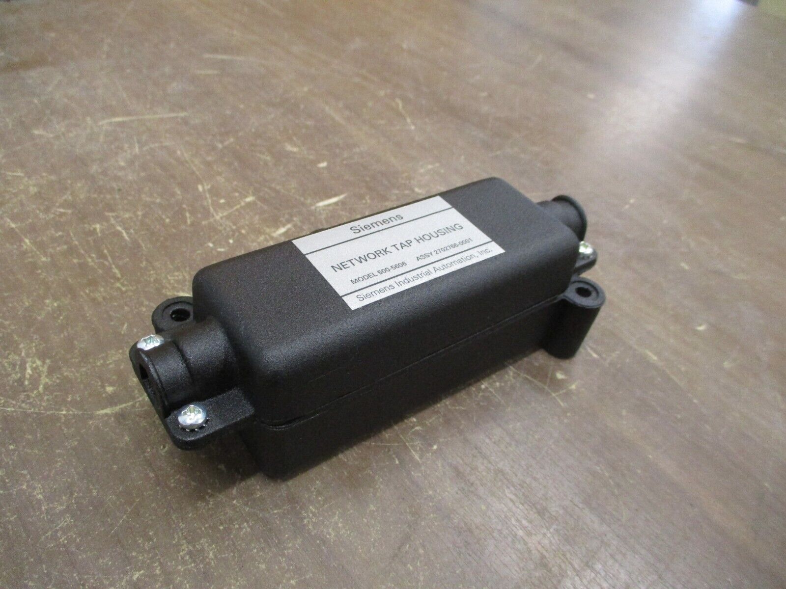 Siemens Model 500-5606 Network Tap Housing 2702766-0001 *No Box* New Surplus