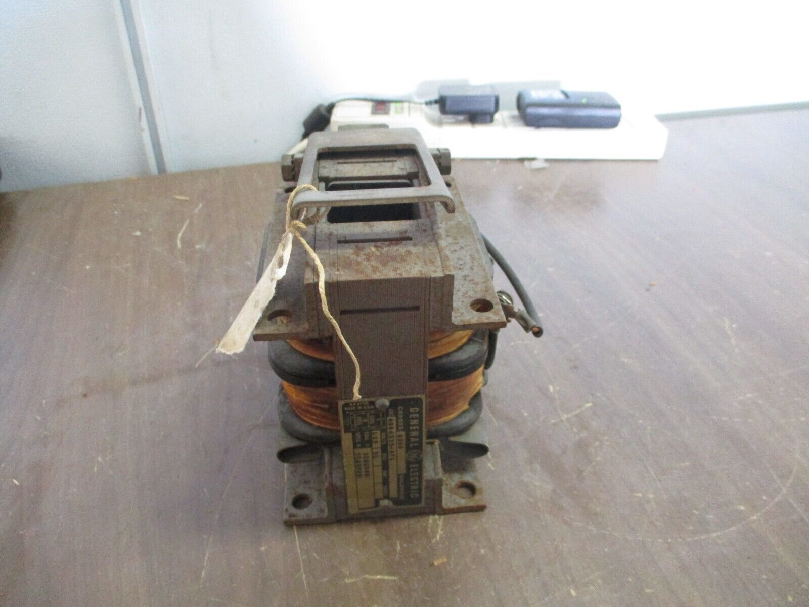 GE CR9503-206B Solenoid 4986335-AF1 125VDC Used