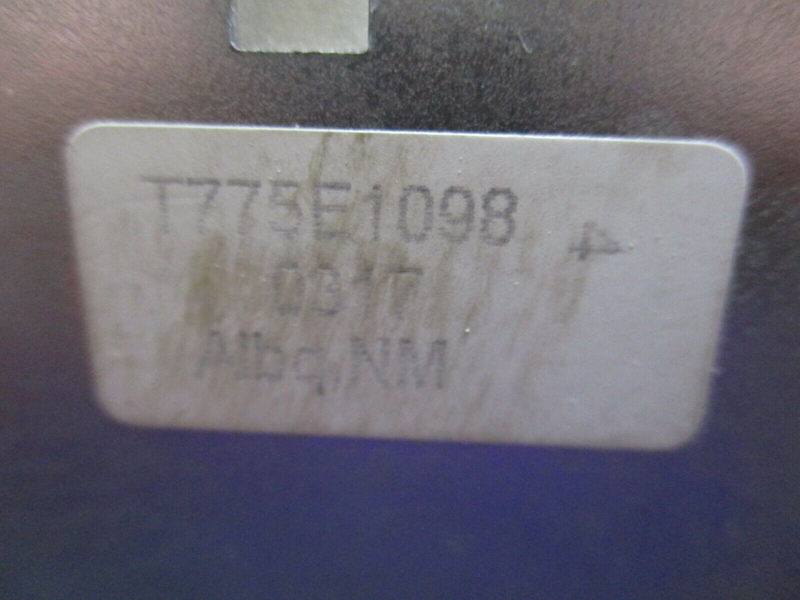 Honeywell Temperature Control T775E1098 24/120/240V *Missing Cover Screw* Used