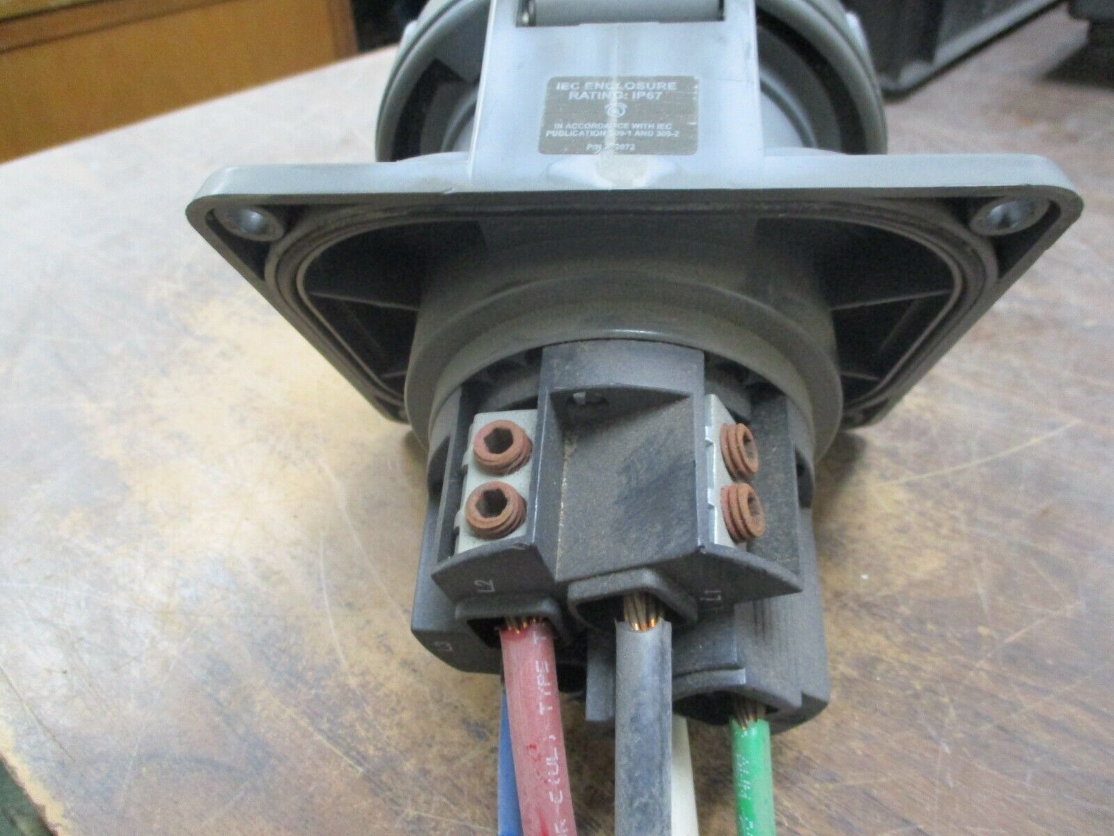 Pass & Seymour Watertight Receptacle PS5100R9-W 100A 120/208V 3Ph Used