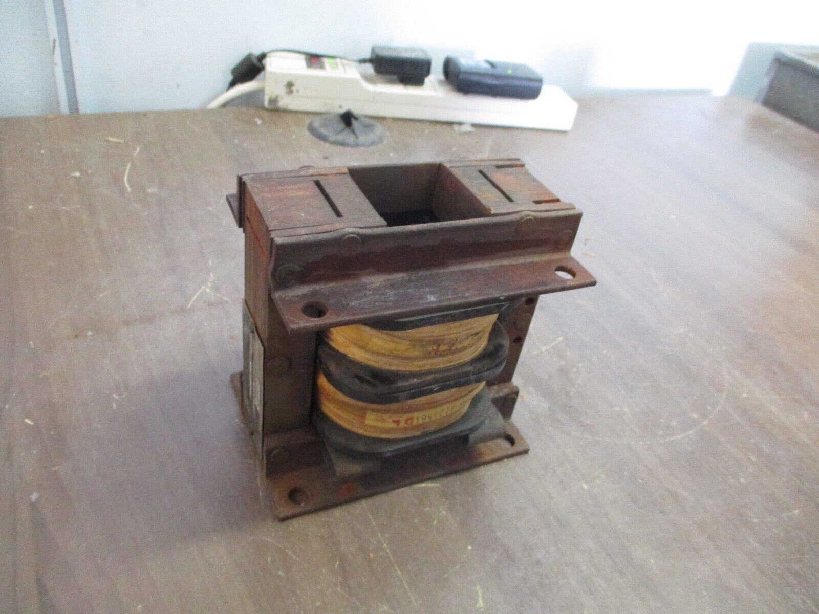 GE Solenoid CR9503-206BAB349 120V 60Hz Used