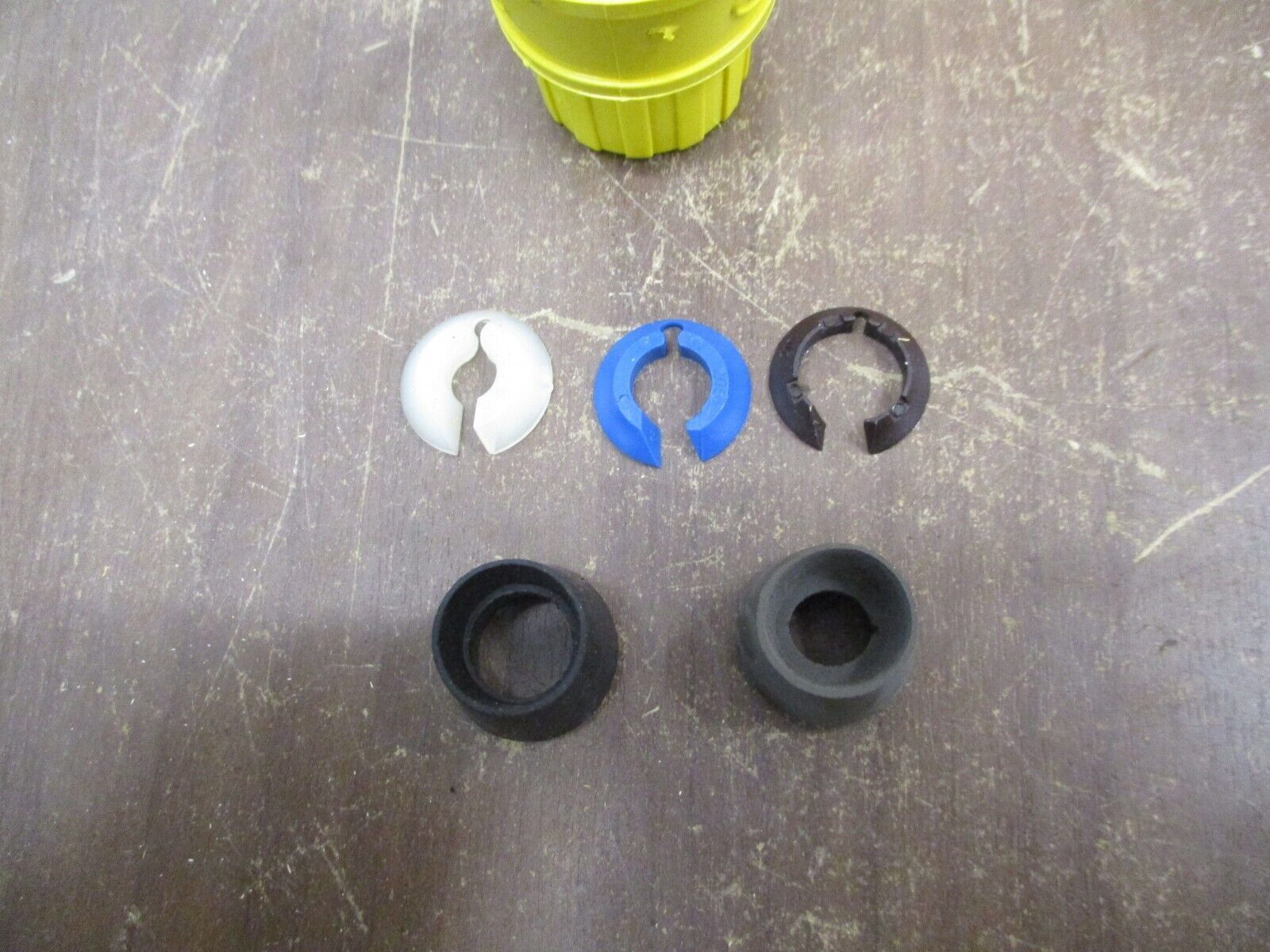 Hubbell Watertight Plug HBL24W47 15A 125V 2P 3W Nema L5-15P New Surplus