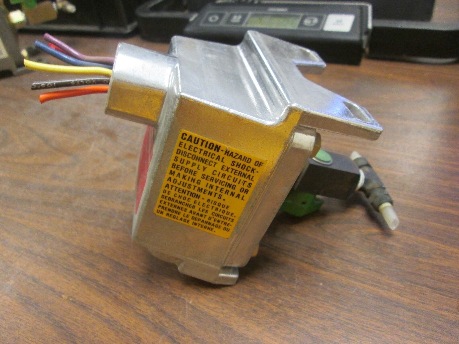 Barksdale Adjustable Pressure Switch CD2H-A3 Range: .03-3 PSI Used