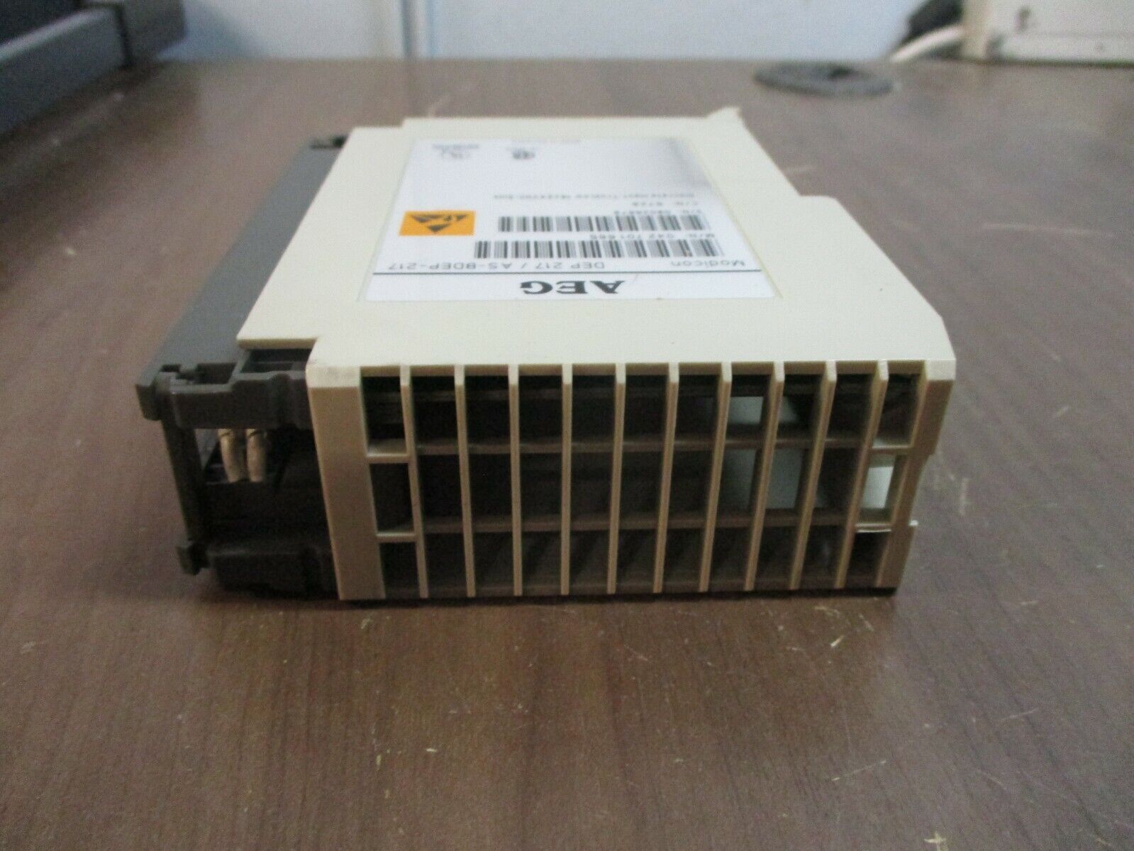 AEG Modicon Discrete Input Module DEP 217 / AS-BDEP-217 TrueLow 16X 24VDC Used