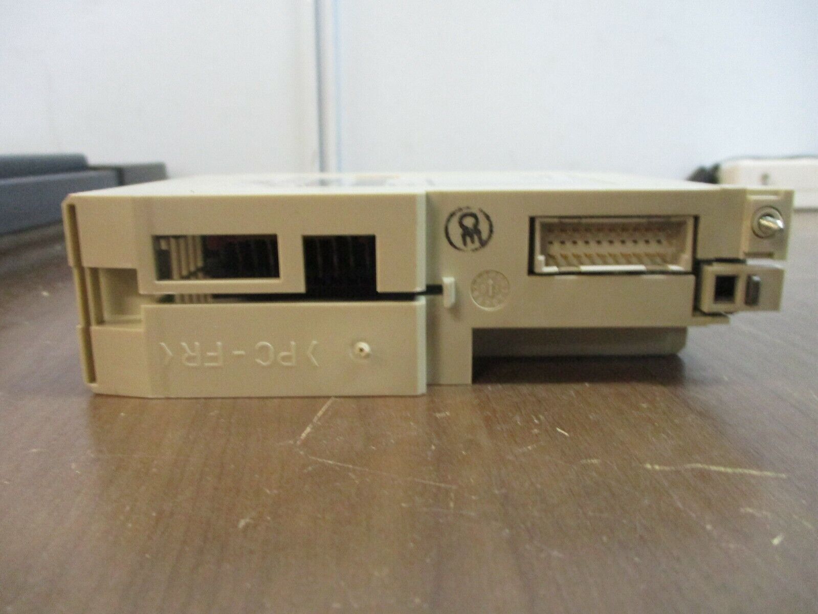 AEG Modicon Discrete Input Module DEP 217 / AS-BDEP-217 TrueLow 16X 24VDC Used